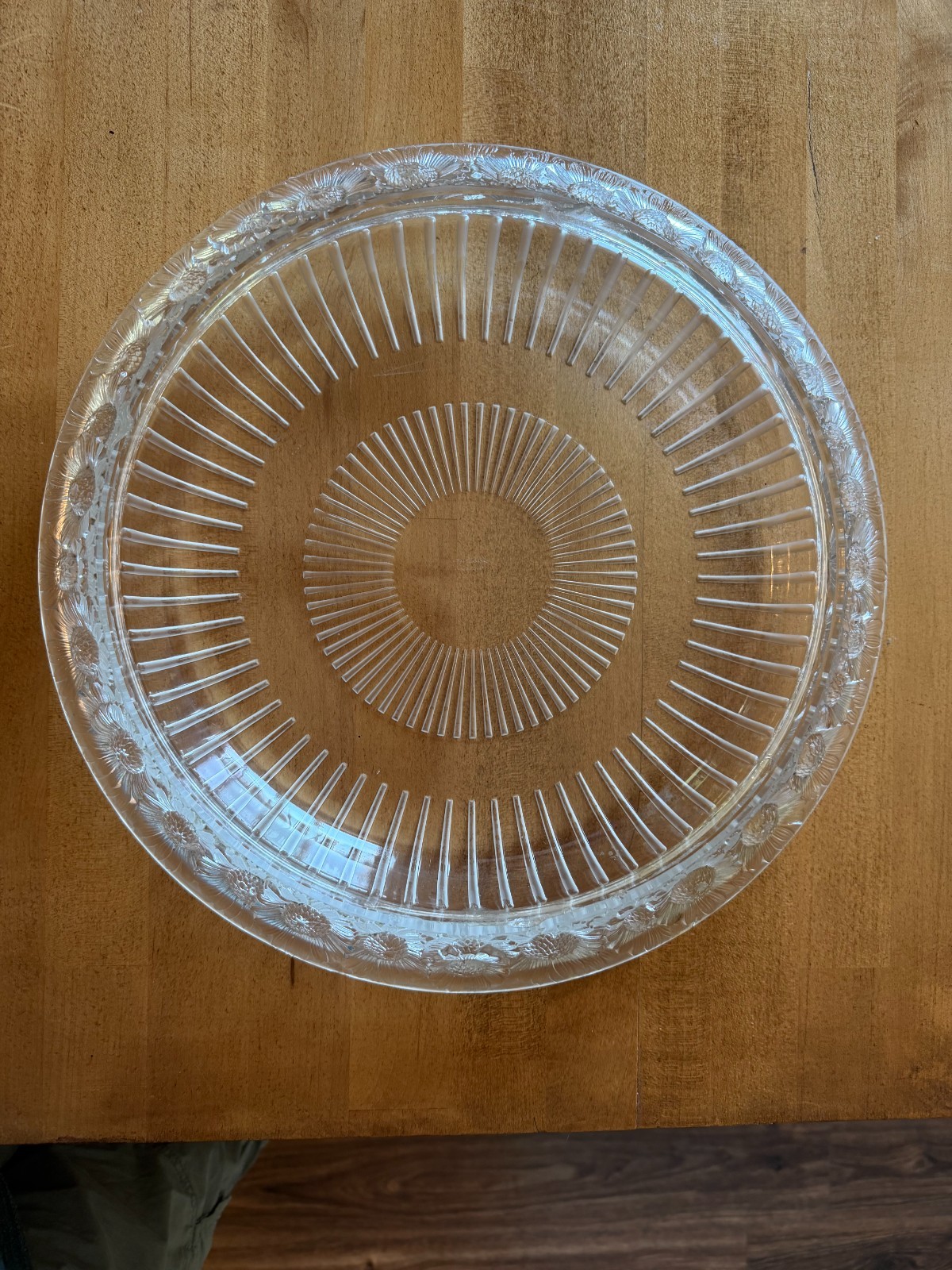 Lalique Crystal Marguerites Daisies Centerpiece Bowl Lalique Crystal Marguerites Daisies Centerpiece Bowl