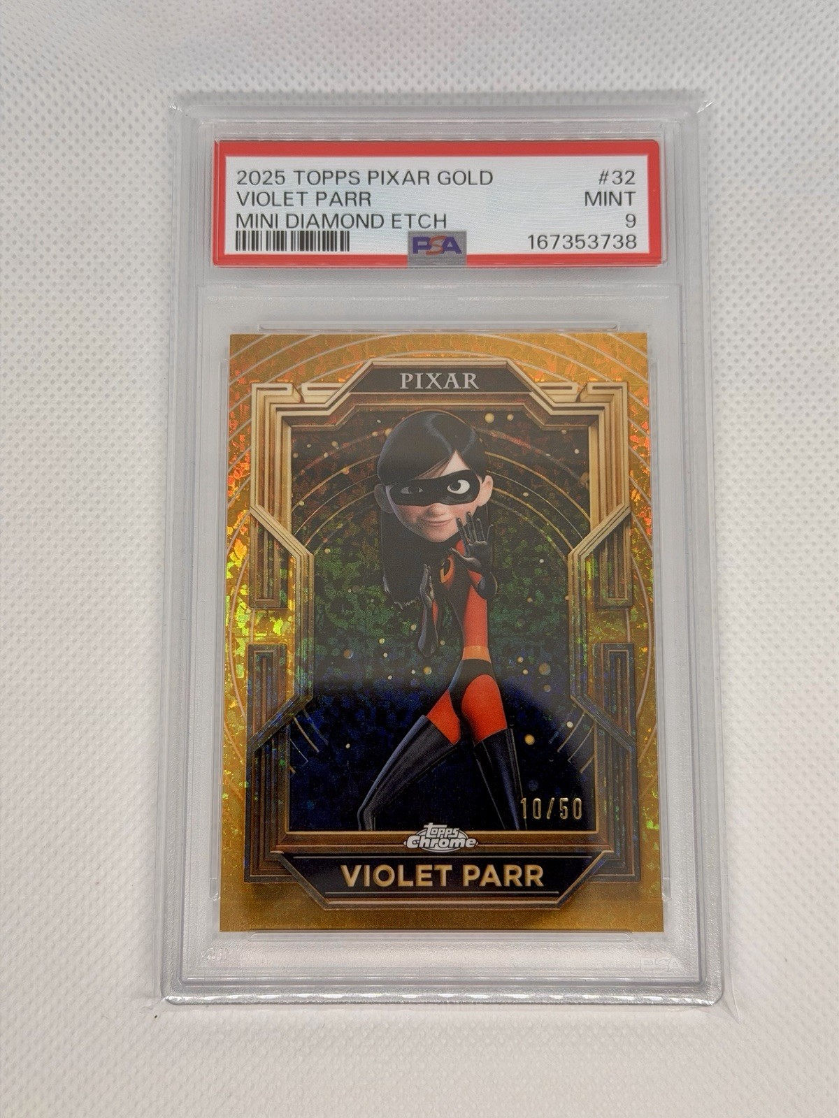 2025 Topps Pixar Gold Violet Parr #32 Mini Diamond Etch Refractor 10/50 PSA 9 2025 Topps Pixar Gold Violet Parr #32 Mini Diamond Etch Refractor 10/50 PSA 9