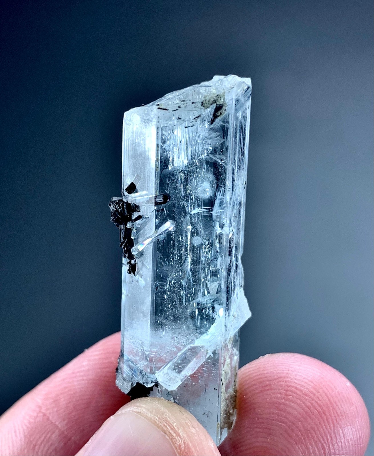 39 Carat Aquamarine Crystal Specimen From Pakistan