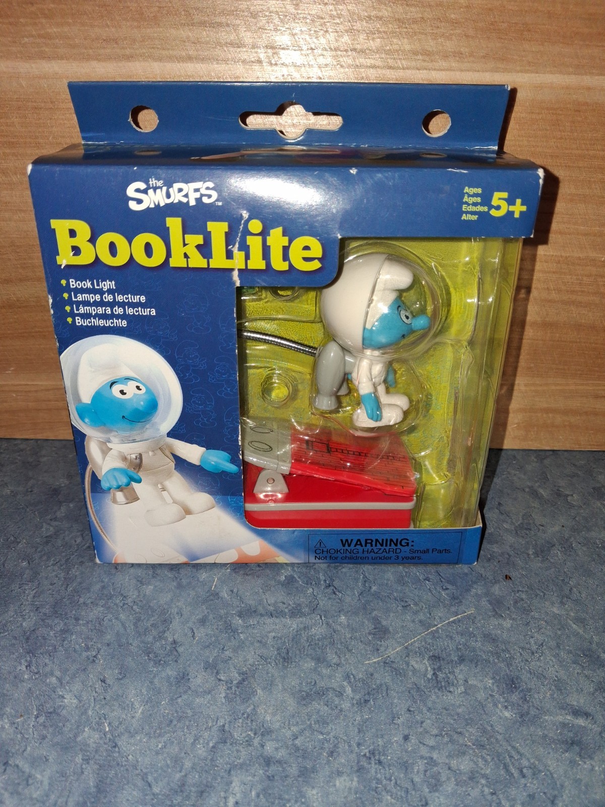 The Smurfs Astro Smurf Book Light Collectible Rare New/Sealed Reading Light 2013 The Smurfs Astro Smurf Book Light Collectible Rare New/Sealed Reading Light 2013