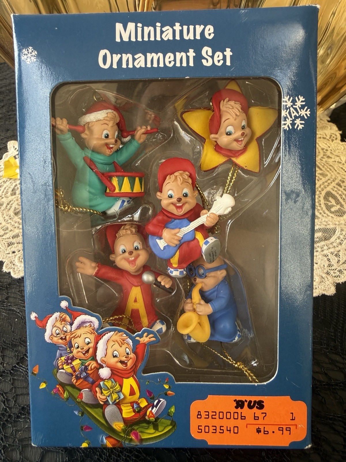 2010 Alvin and the Chipmunks Miniature Christmas Ornament Set Santa’s Best 2010 Alvin and the Chipmunks Miniature Christmas Ornament Set Santa’s Best