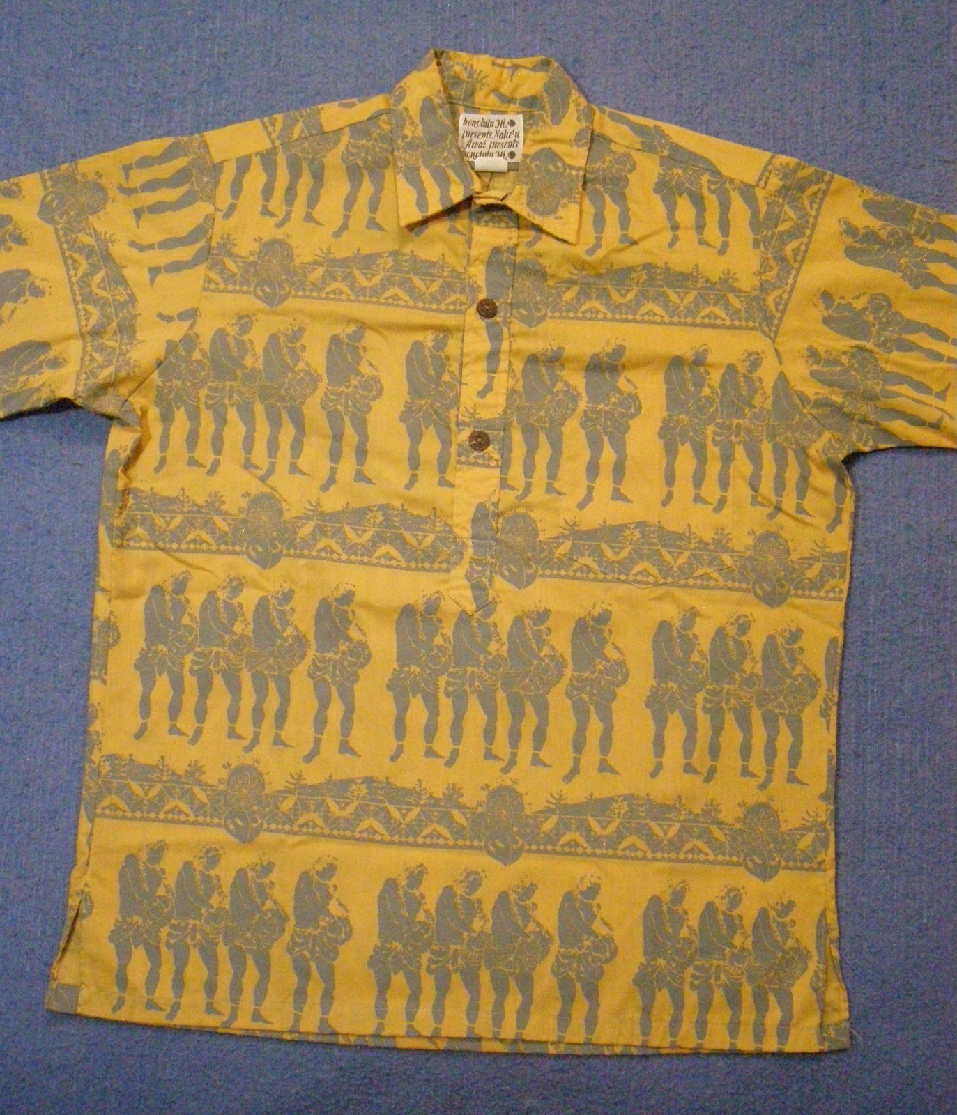 Nake\'u Awai Honolulu Hi Hawaiian Aloha Shirt Gray Dancing Men on Yellow Size M Nake\'u Awai Honolulu Hi Hawaiian Aloha Shirt Gray Dancing Men on Yellow Size M
