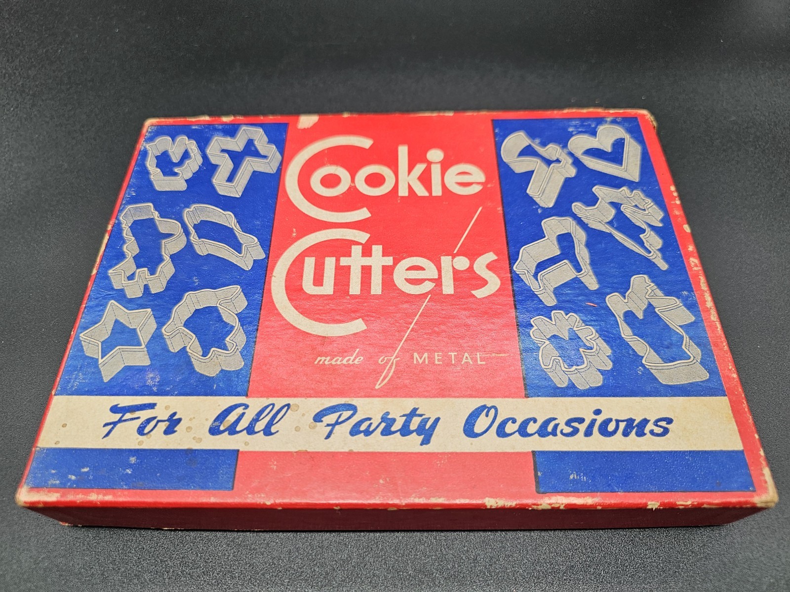 Vintage Box Of 12 Tin Cookie Cutters