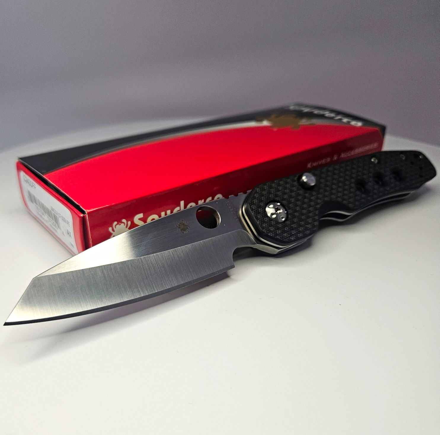 Spyderco Smock C240CFP Carbon Fiber Compression Lock Wharncliffe Plain Manual