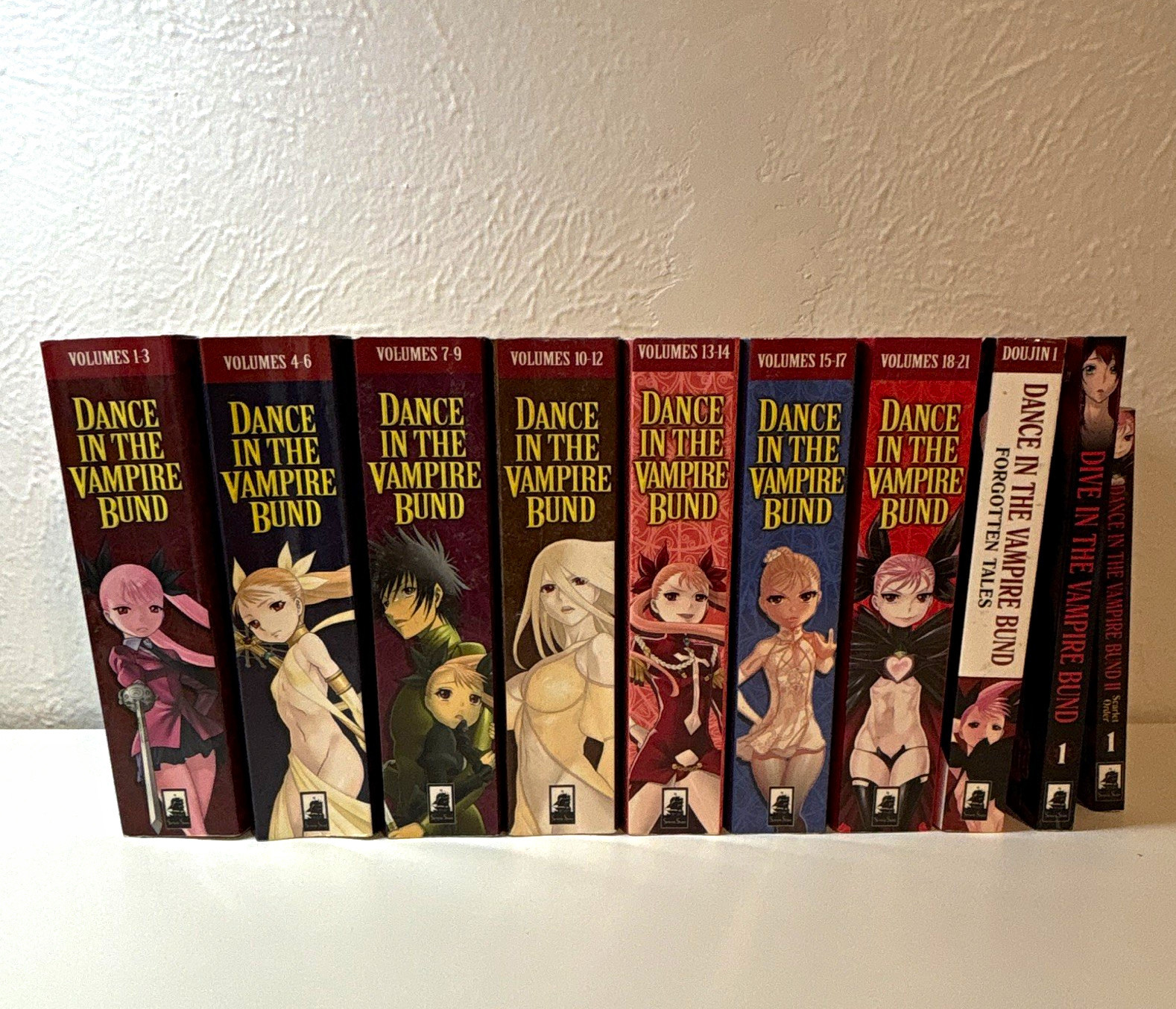 Dance in the Vampire Bund Omnibus Manga Vol 1-21, Forgotten Tales, Scarlet Order