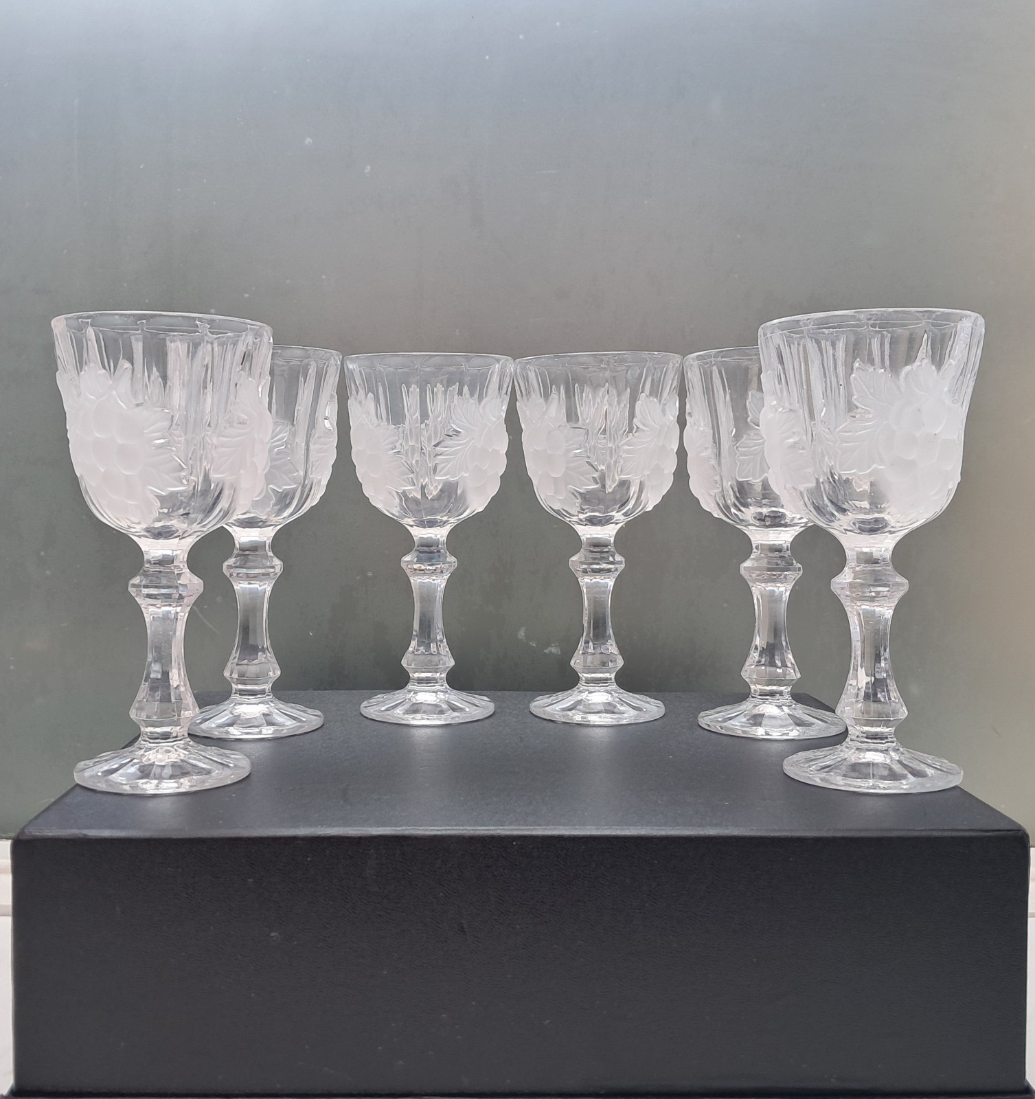 6 Vintage French Style Bacchus Glass Wine Goblets Frosted Grape Knopped Stem