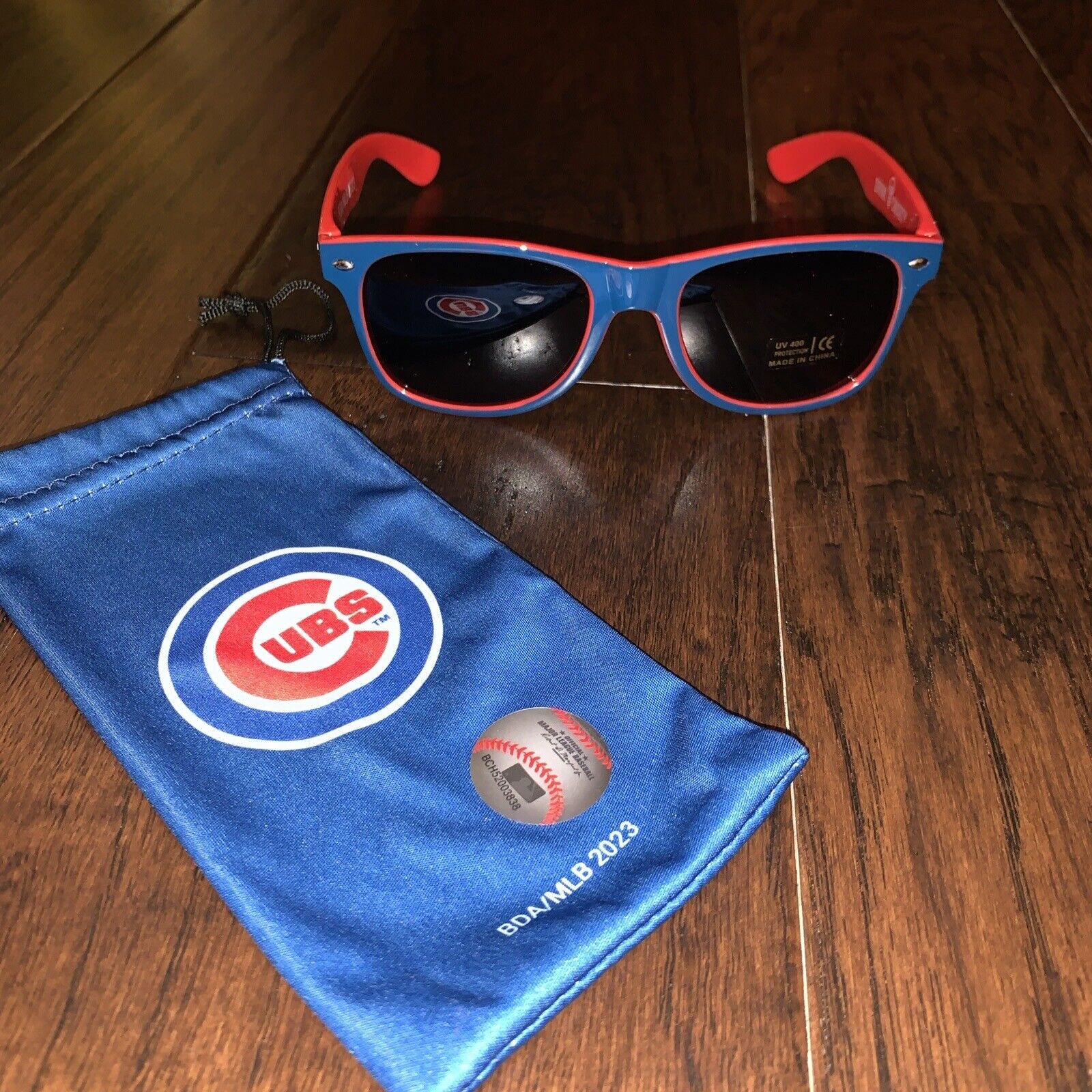 CHICAGO CUBS Jim Beam Sunglasses - Red/Blue- With Bag- NEW