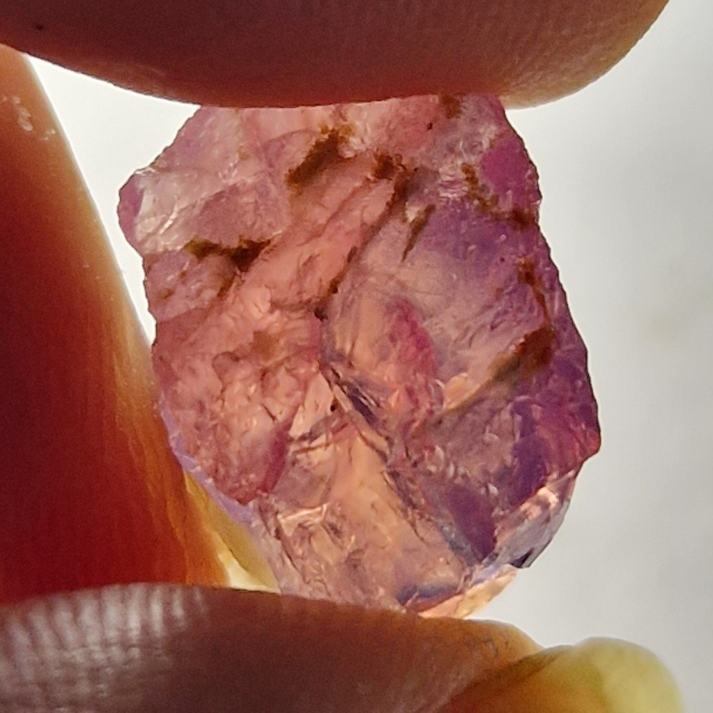 Bicolor Sapphire Crystal 11 ct. Winza, Dodoma, Tanzania. 15*11.2*8 mm. #WS11 Bicolor Sapphire Crystal 11 ct. Winza, Dodoma, Tanzania. 15*11.2*8 mm. #WS11