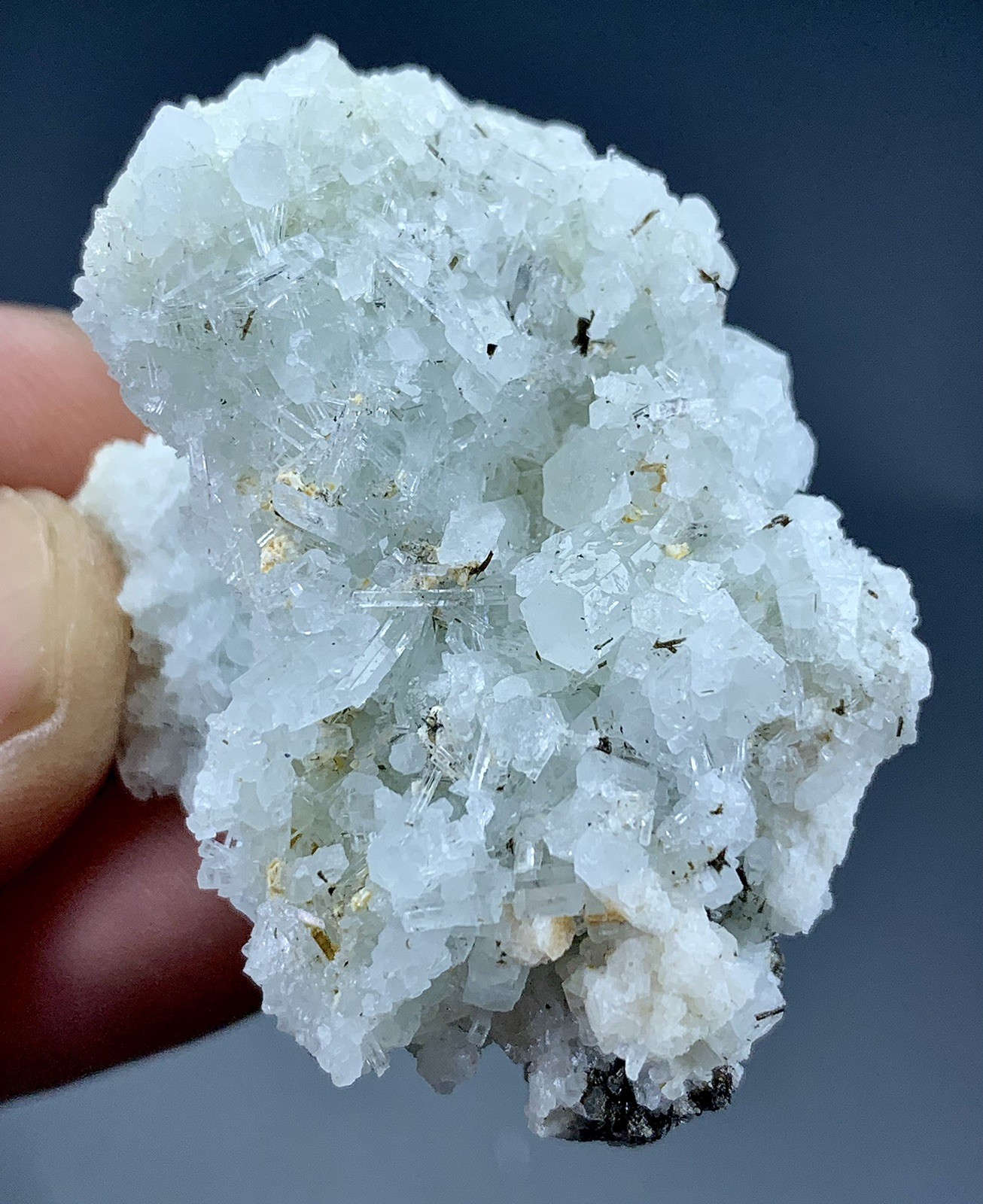 Natural Aquamarine Crystal Specimen From Pakistan 43 Gram. Natural Aquamarine Crystal Specimen From Pakistan 43 Gram.