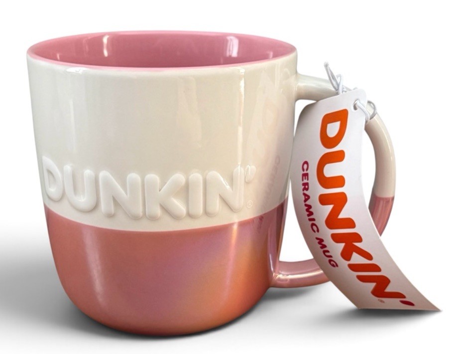 BRAND NEW DUNKIN\' DONUTS - WINTER 2024 LARGE 20 OZ OMBRE PINK CERAMIC MUG