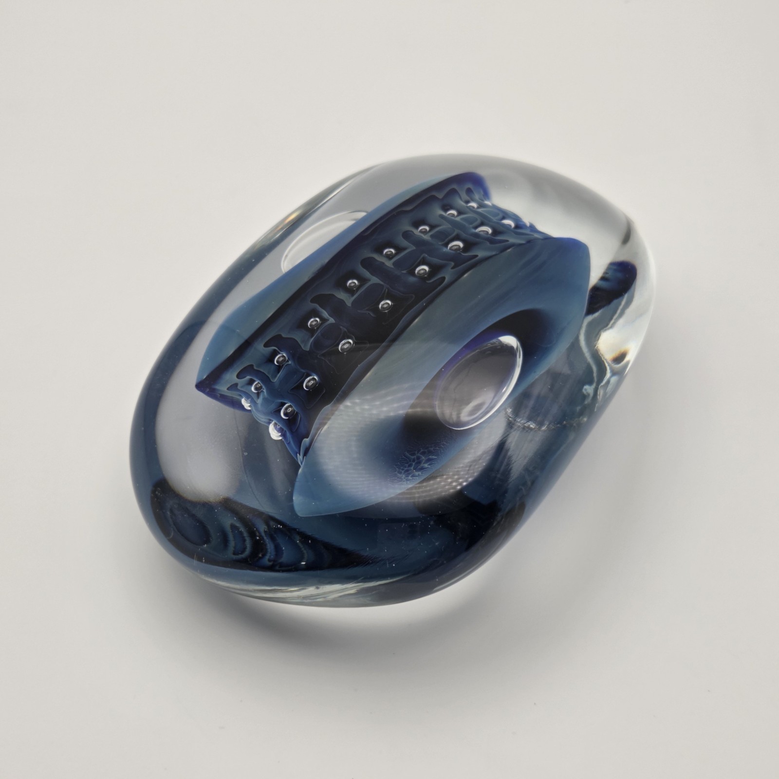 Robert Eickholt Blue/Black/Clear Reptile Series Mouth Blown Paperweight 1993 Robert Eickholt Blue/Black/Clear Reptile Series Mouth Blown Paperweight 1993
