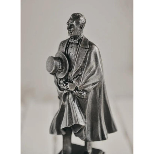 Mustafa Kemal Ataturk Statue Gift Handmade Figurine Ataturk Bust 1881-193∞