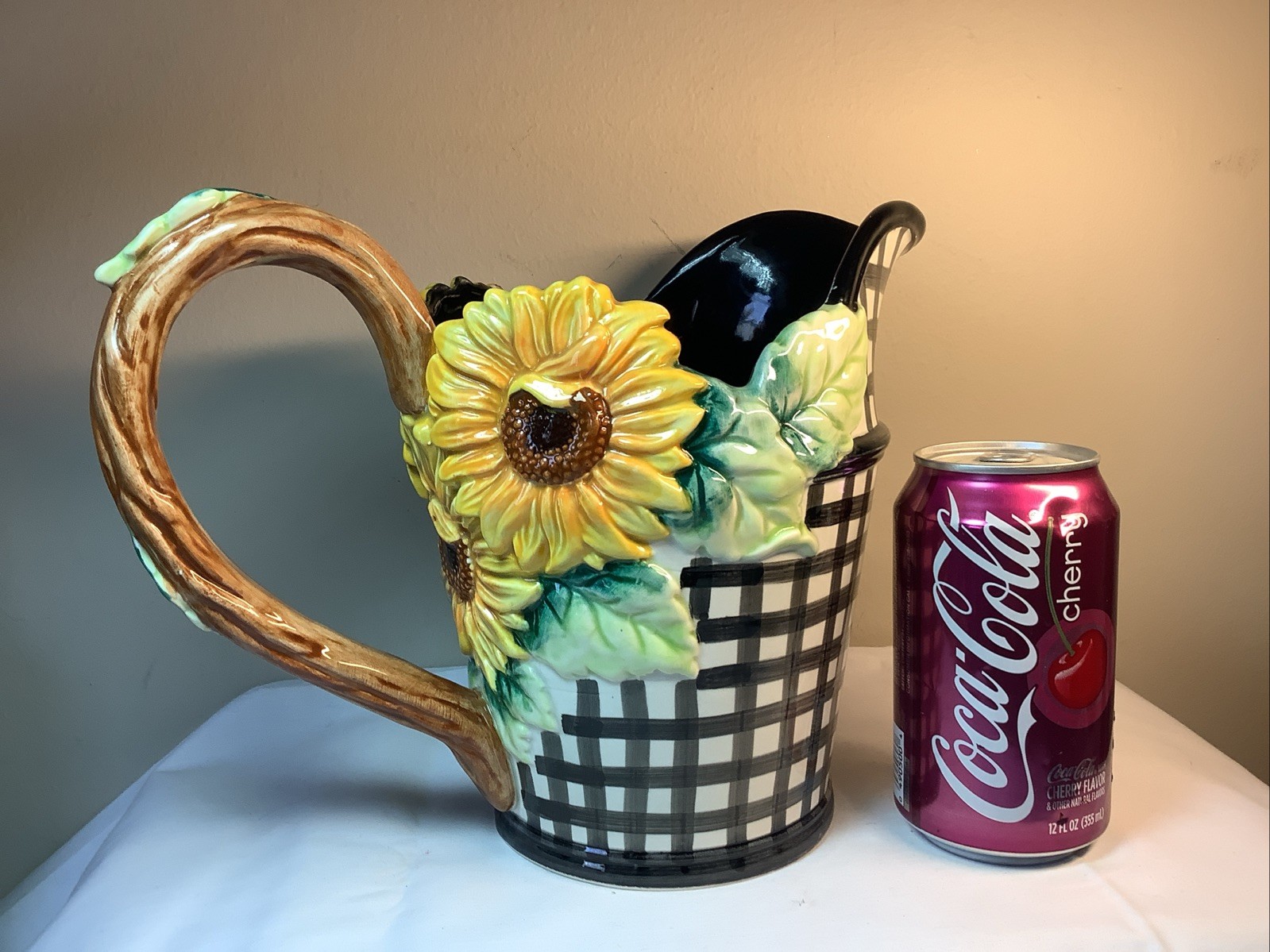 1992 Fitz & Floyd Large Country Sunflower Pitcher Black Gingham Fall Decor   463