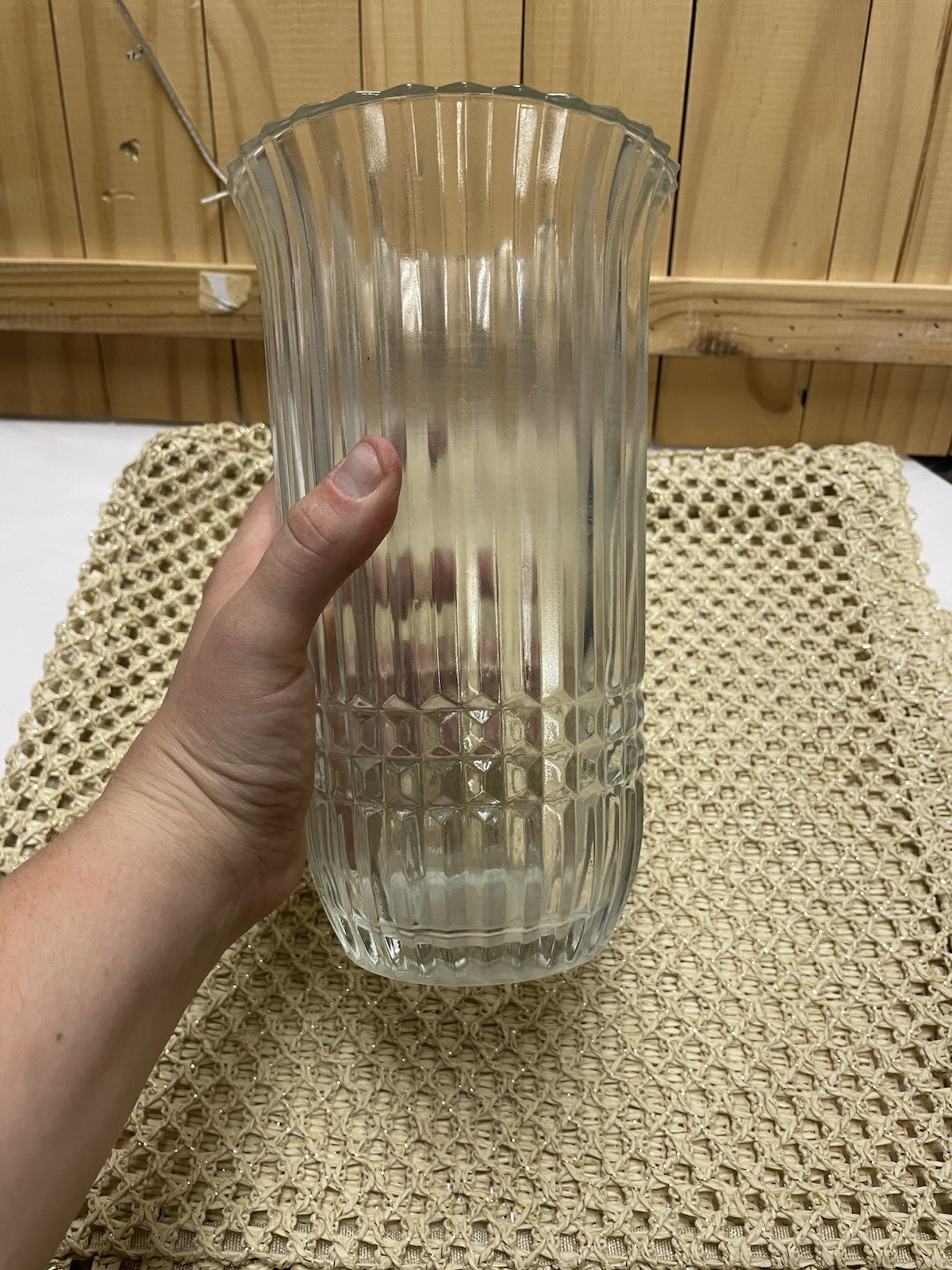 FTDA 1986 Vintage Glass Flower Vase with Flared Top and Ribbed Design 10in