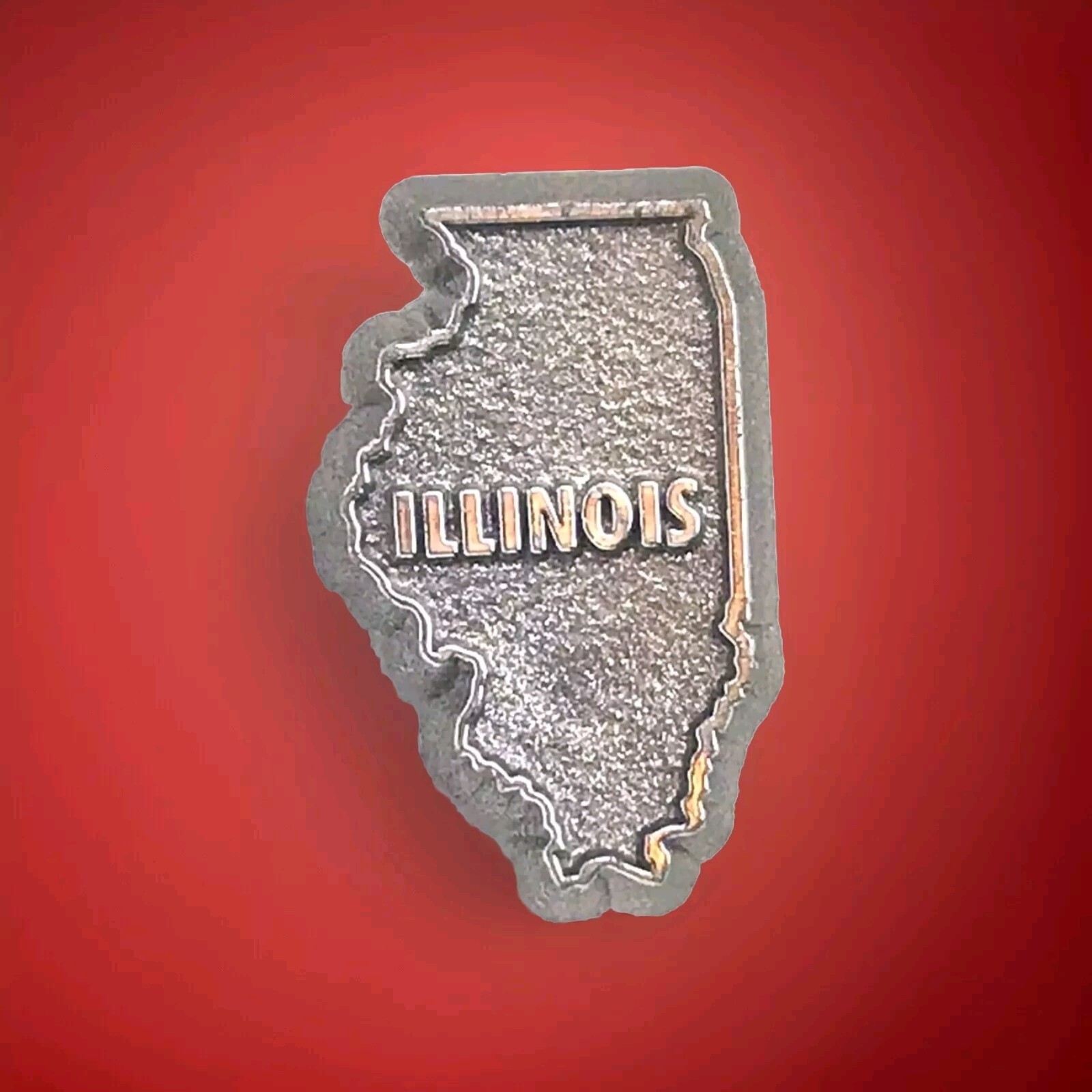 Illinois State Shape Travel Pin Vintage Plastic Collectible Souvenir Illinois State Shape Travel Pin Vintage Plastic Collectible Souvenir