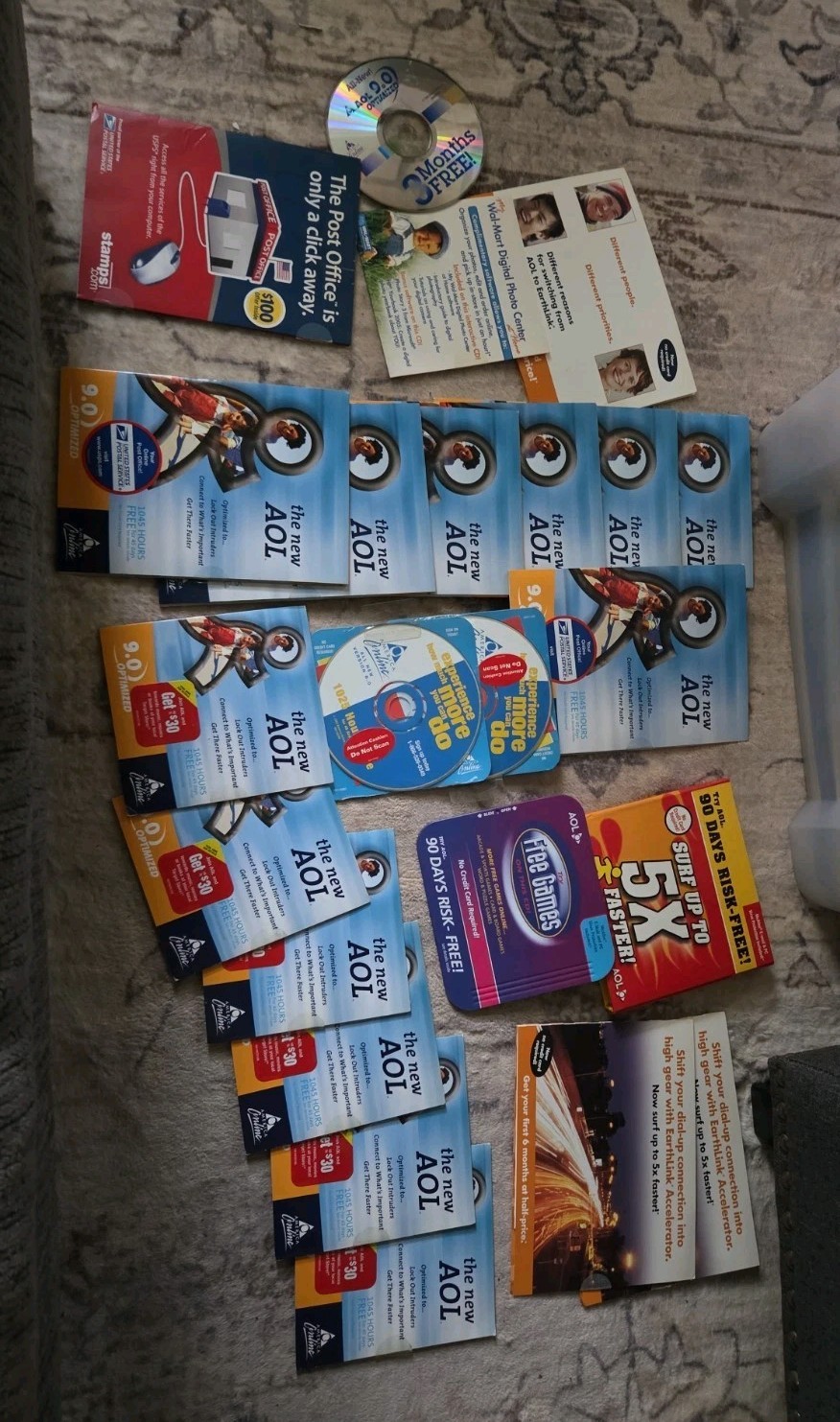 New AOL Disc Programs Lot