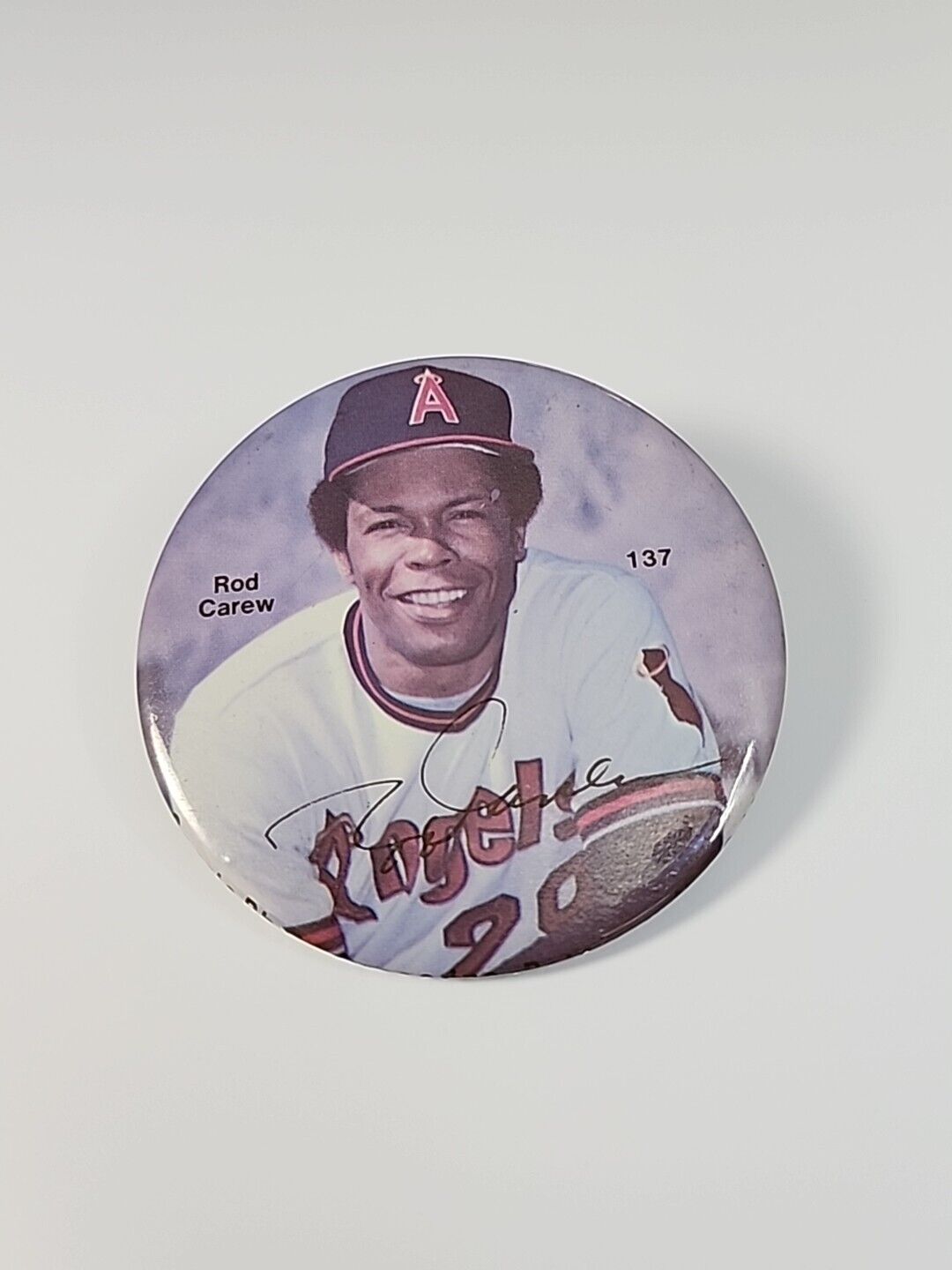 Rod Carew 1981 Souvenir Button Pin California Angels Infielder Vintage RARE 3\