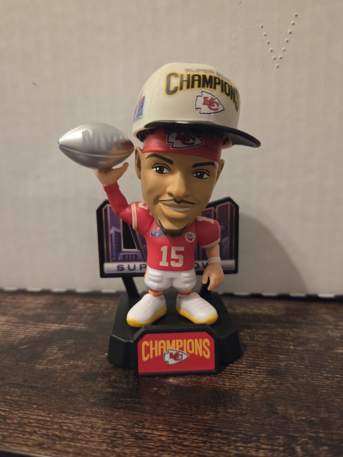 Zuru NFL Ballers Patrick Mahomes SuperRare 1/90 Kansas City Chiefs Figure