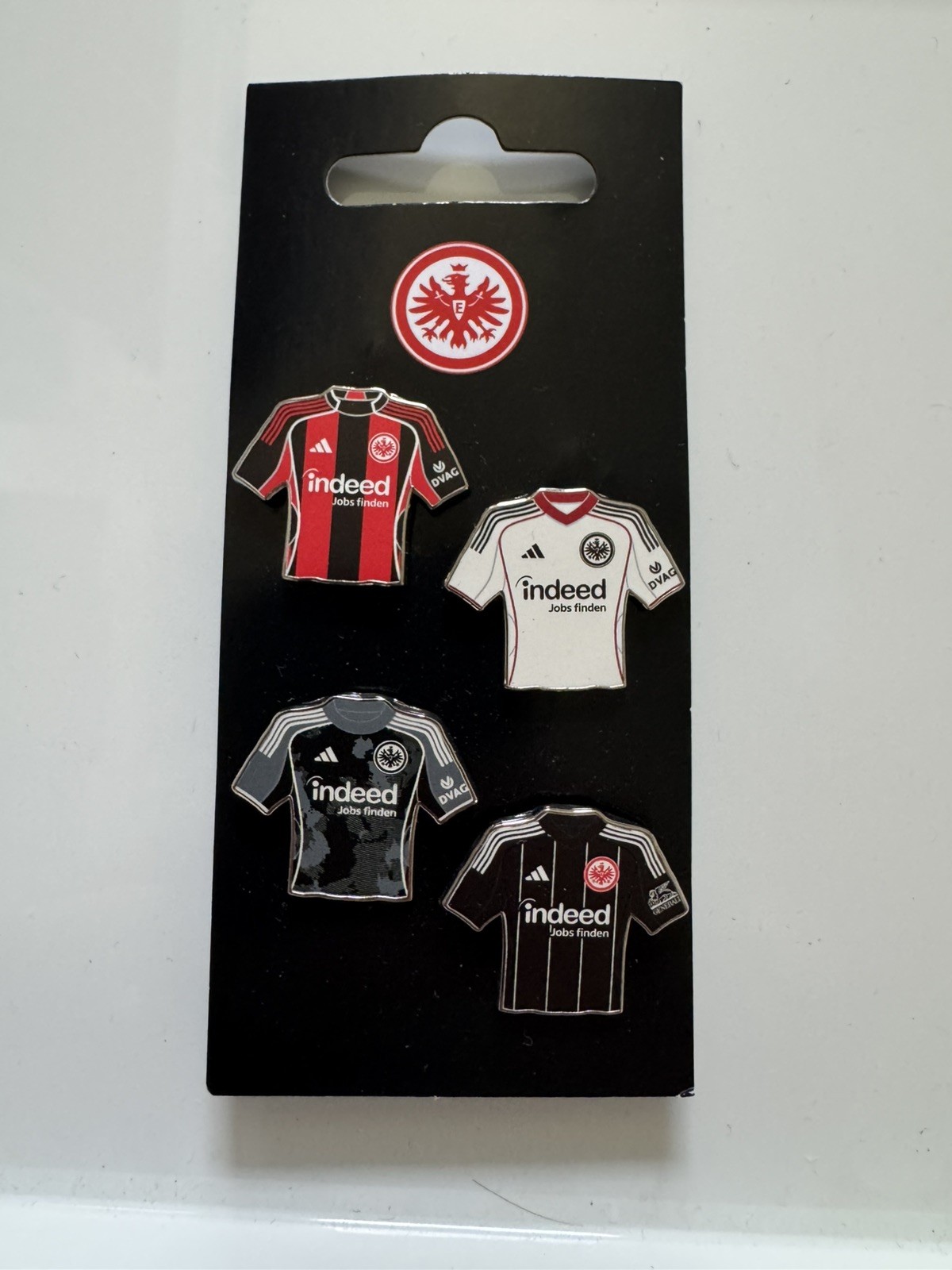 4 Jersey Pins Eintracht Frankfurt, 2024/2025, Europa League