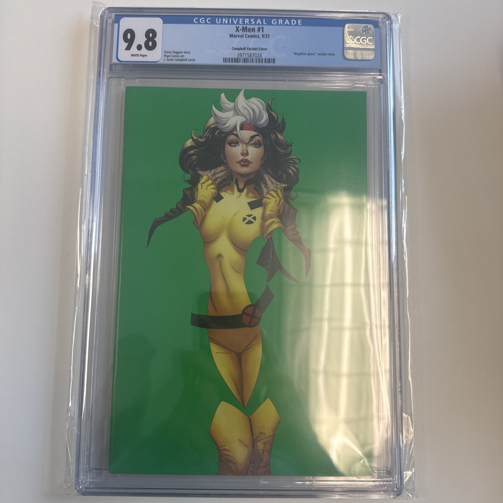 X Men 1 J Scott Campbell Virgin Negative Space Variant Cover CGC 9.8 Rogue 2021 X Men 1 J Scott Campbell Virgin Negative Space Variant Cover CGC 9.8 Rogue 2021