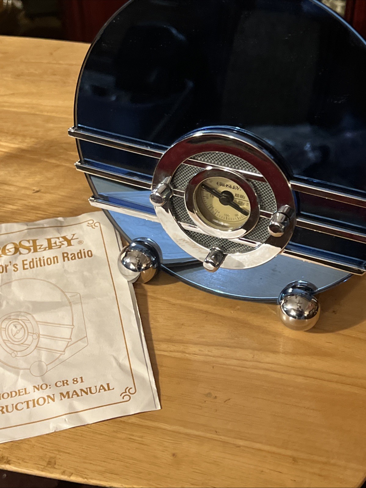 READ Vintage Crosley CR81 Collector’s Edition Bluebird Radio w/ Manual Powers On READ Vintage Crosley CR81 Collector’s Edition Bluebird Radio w/ Manual Powers On