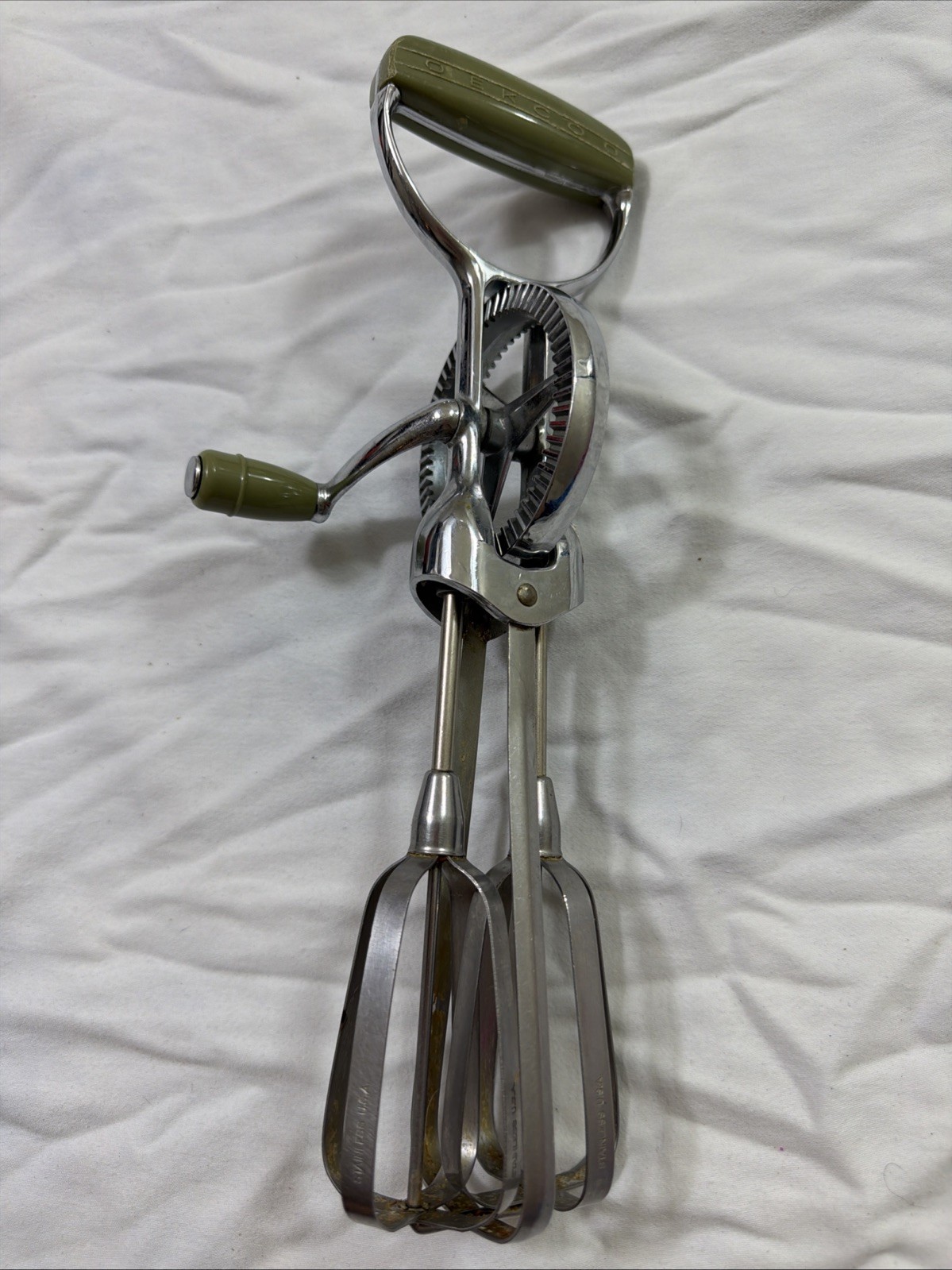 Vintage OEKCOO Manual Hand Held Mixer Beater Stainless Steel USA Kitchen Baking Vintage OEKCOO Manual Hand Held Mixer Beater Stainless Steel USA Kitchen Baking