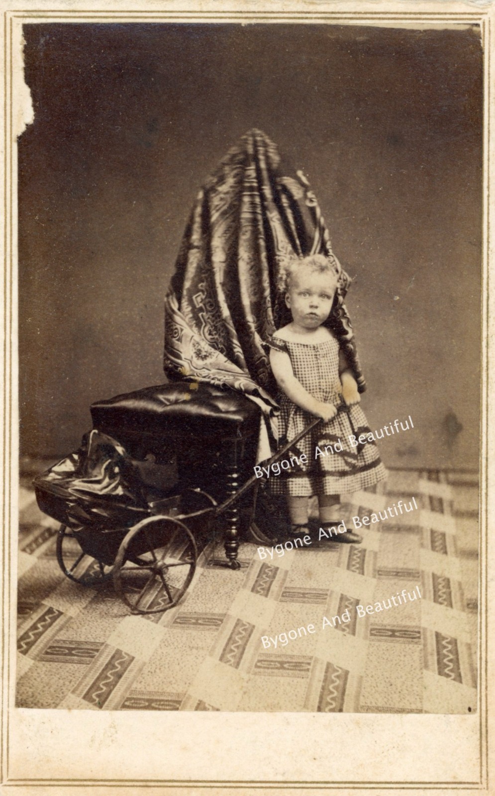 CDV Hidden Mother UNUSUAL Shawl Over Period Chair Mother Behind CDV Hidden Mother UNUSUAL Shawl Over Period Chair Mother Behind