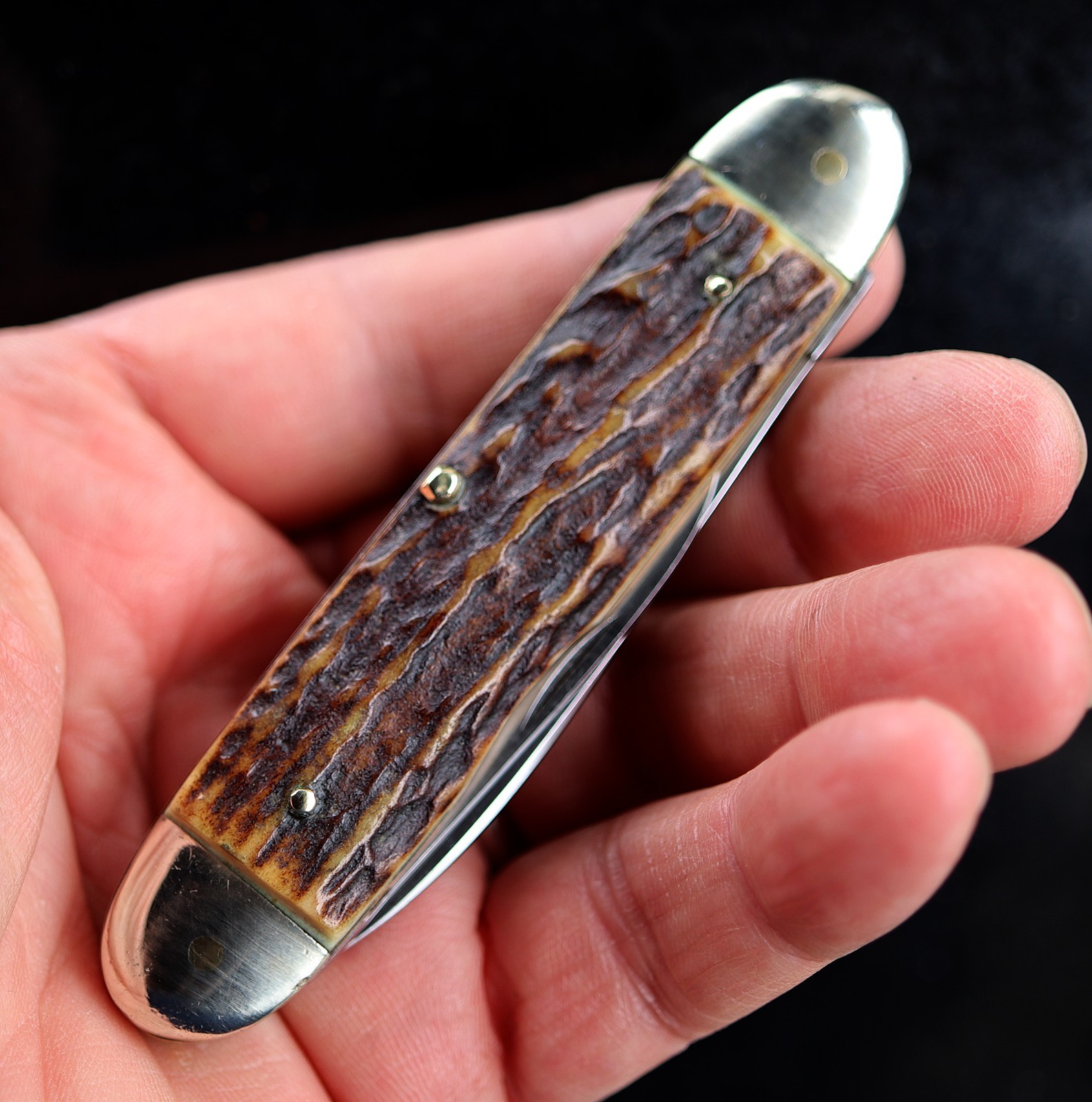 George Wostenholm I*XL equal end stag pocket knife. 4 inch closed. Great stag George Wostenholm I*XL equal end stag pocket knife. 4 inch closed. Great stag