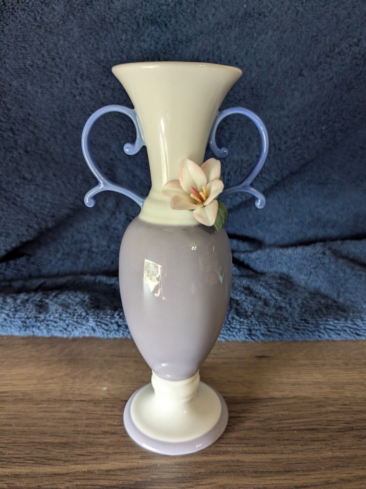 Llardo Fragancias Bud Vase - Mint with box Llardo Fragancias Bud Vase - Mint with box