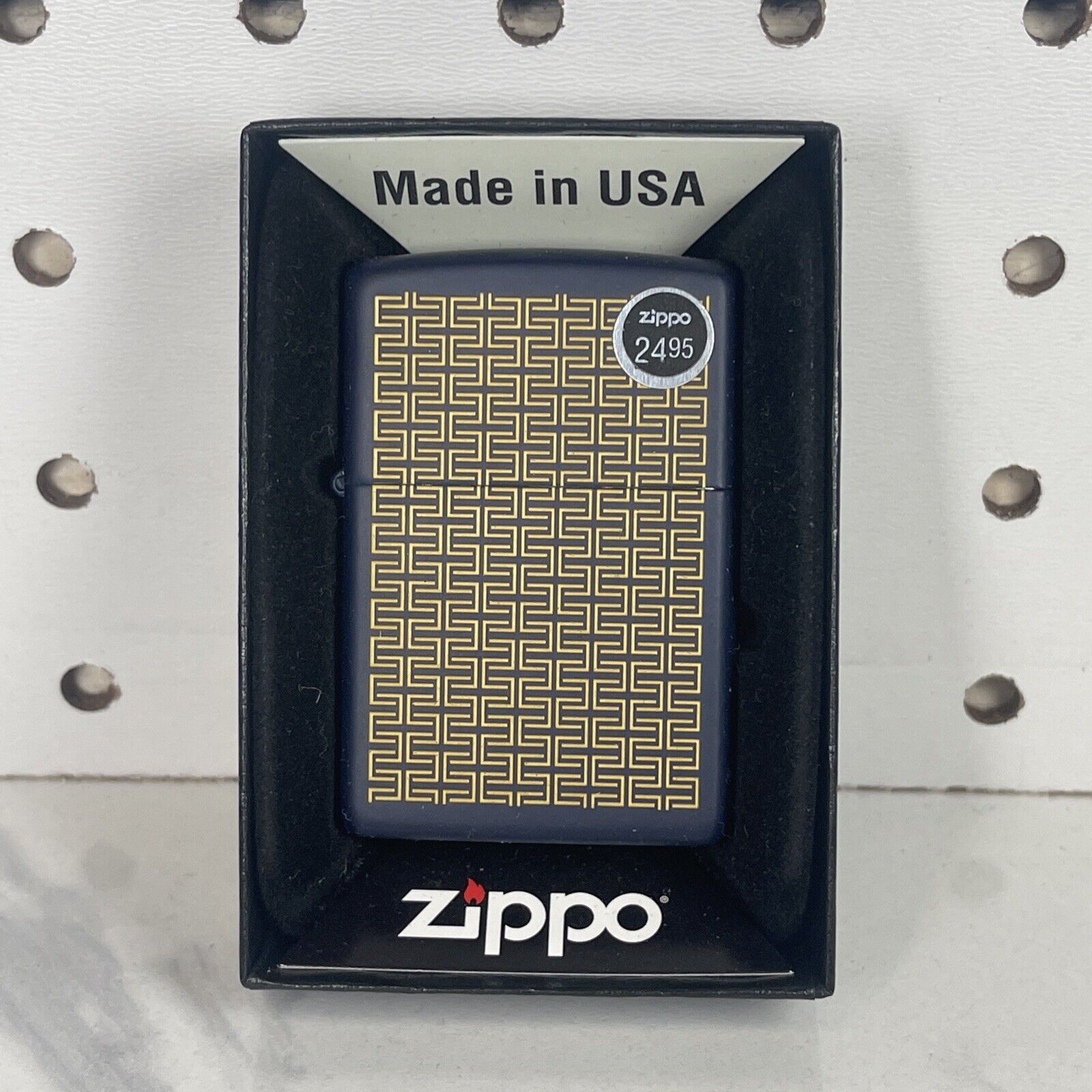 Zippo Windproof Lighter Engraved Art Deco Lines Design 49232 New In Box Blue