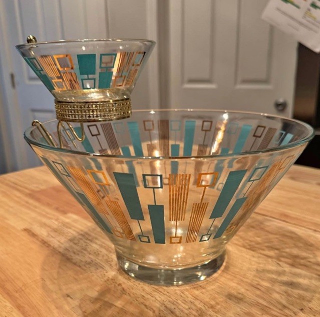 Vintage MCM Art Deco Chip and Dip Heavy Glass Set Anchor Hocking Atomic