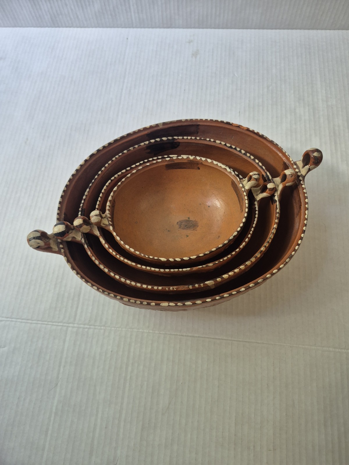 Vintage Mexican Terracotta Redware Nesting Bowls Dotted Folk Art Cazuela Set 4
