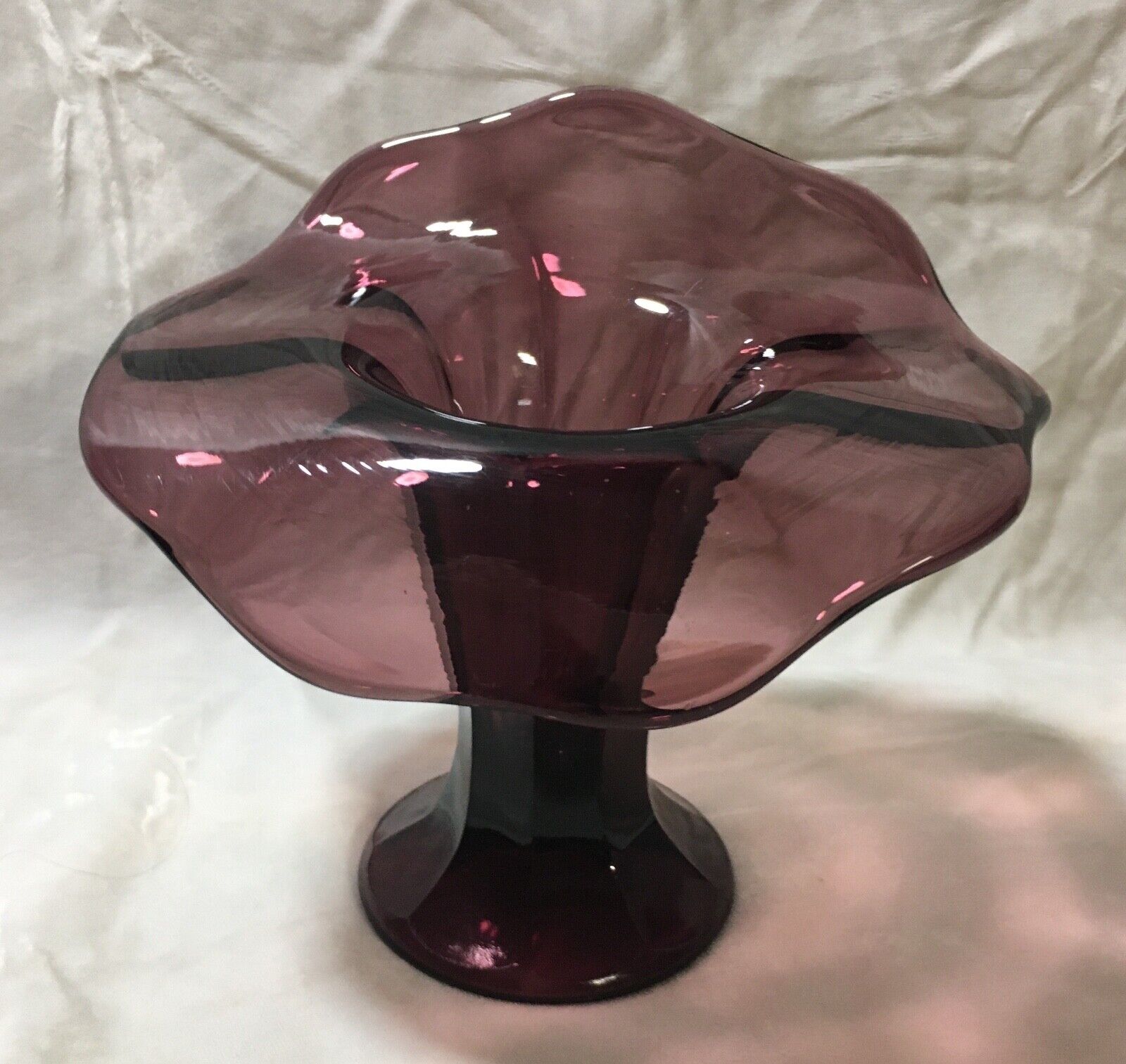 Art Glass Hand Blown Amethyst Ruffled Glass Vase 5\