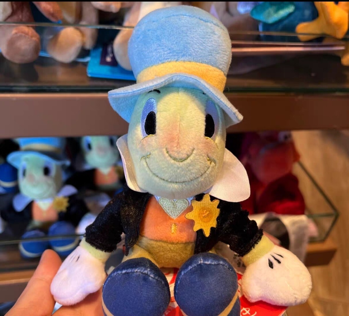 Disney Store Jiminy Cricket Magnetic Shoulder Plush Pinocchio new Disney Store Jiminy Cricket Magnetic Shoulder Plush Pinocchio new