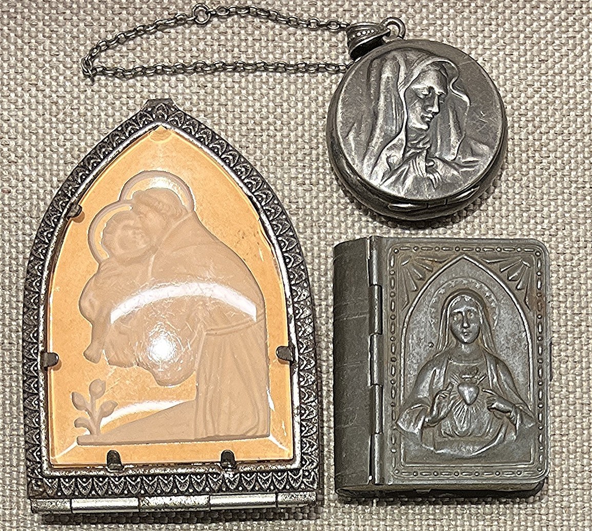 Beauty lot x3 catholic Rosary Box Sacred Heart, St. Anthony, Virgin Mary AWESOME