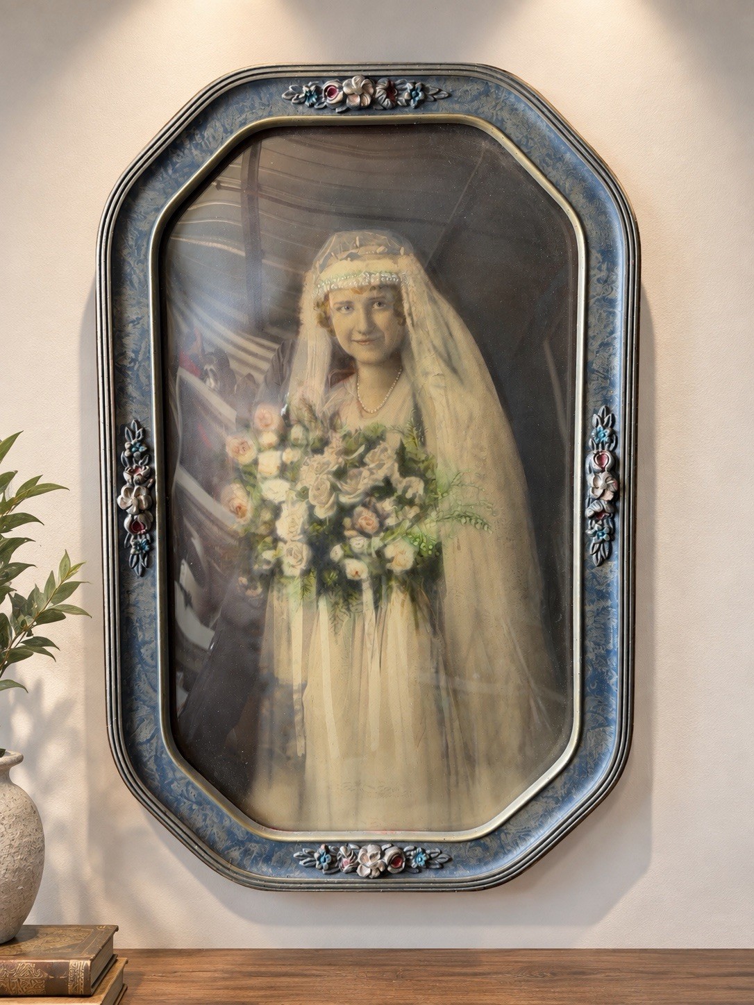 Antique Edwardian Oval Gesso Frame Convex Glass 1910s Tinted Wedding Photo Art