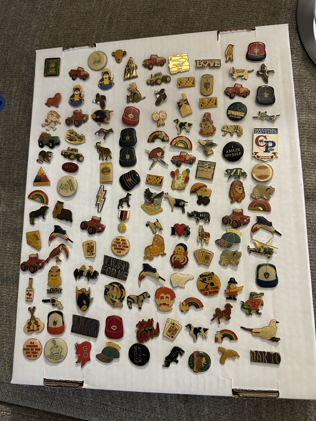 Lot Of 100 Vintage Pins