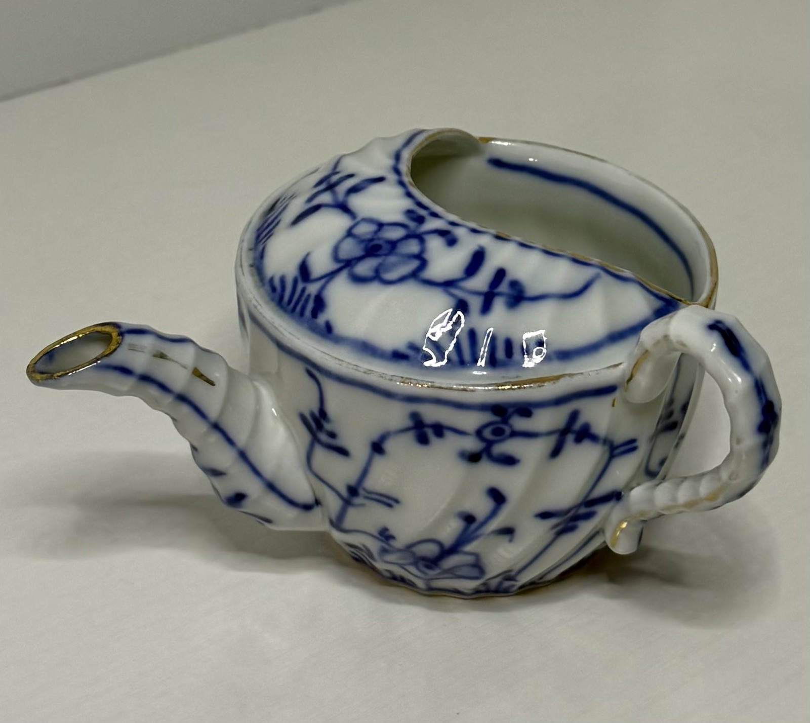 Antique Royal Tettau Invalid Feeding Cup or Pap Boat German Blue Onion 1885-1902