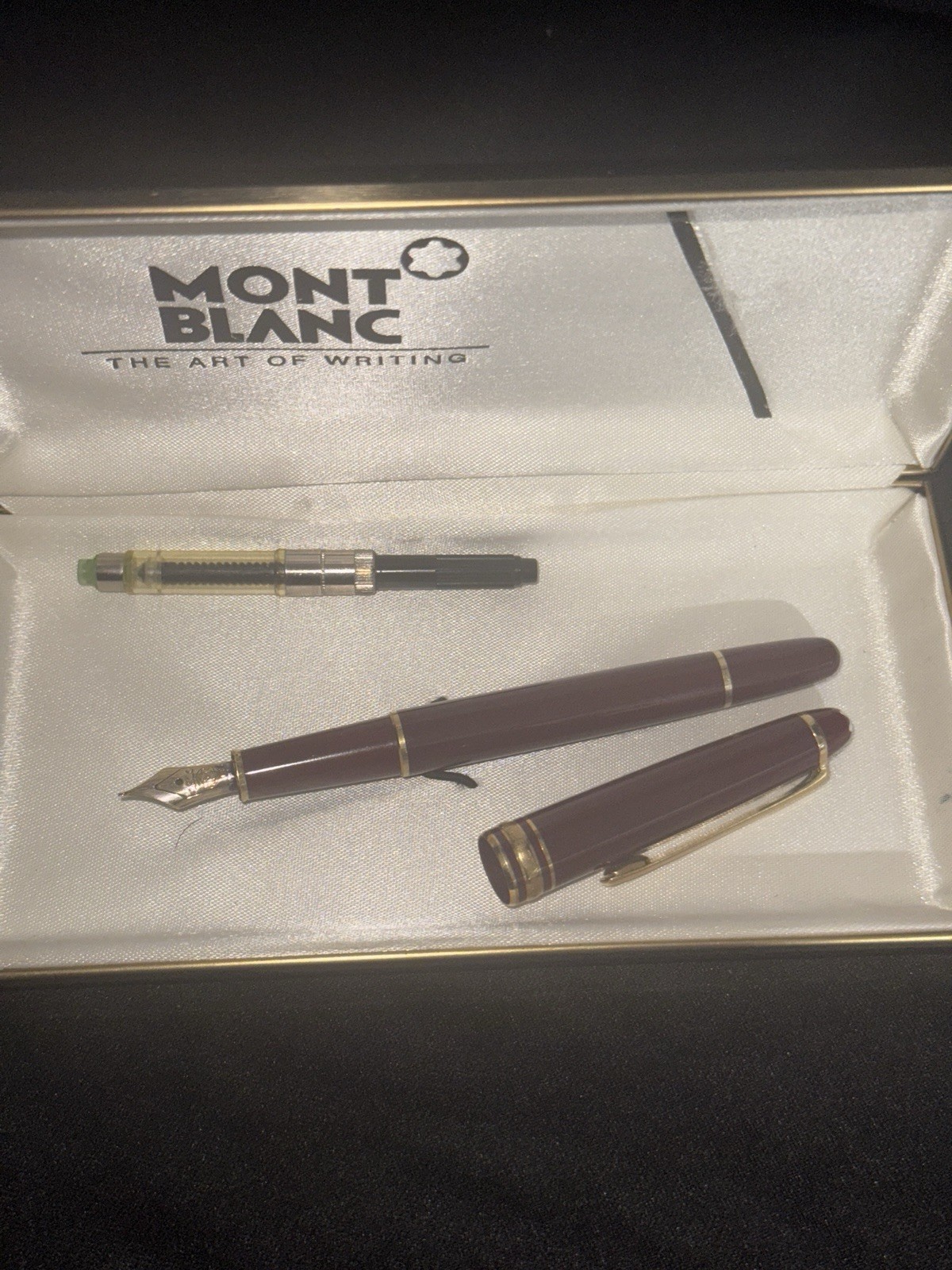 Vintage Burgundy Montblanc Meisterstuck 4810 Fountain Pen 14k Nib