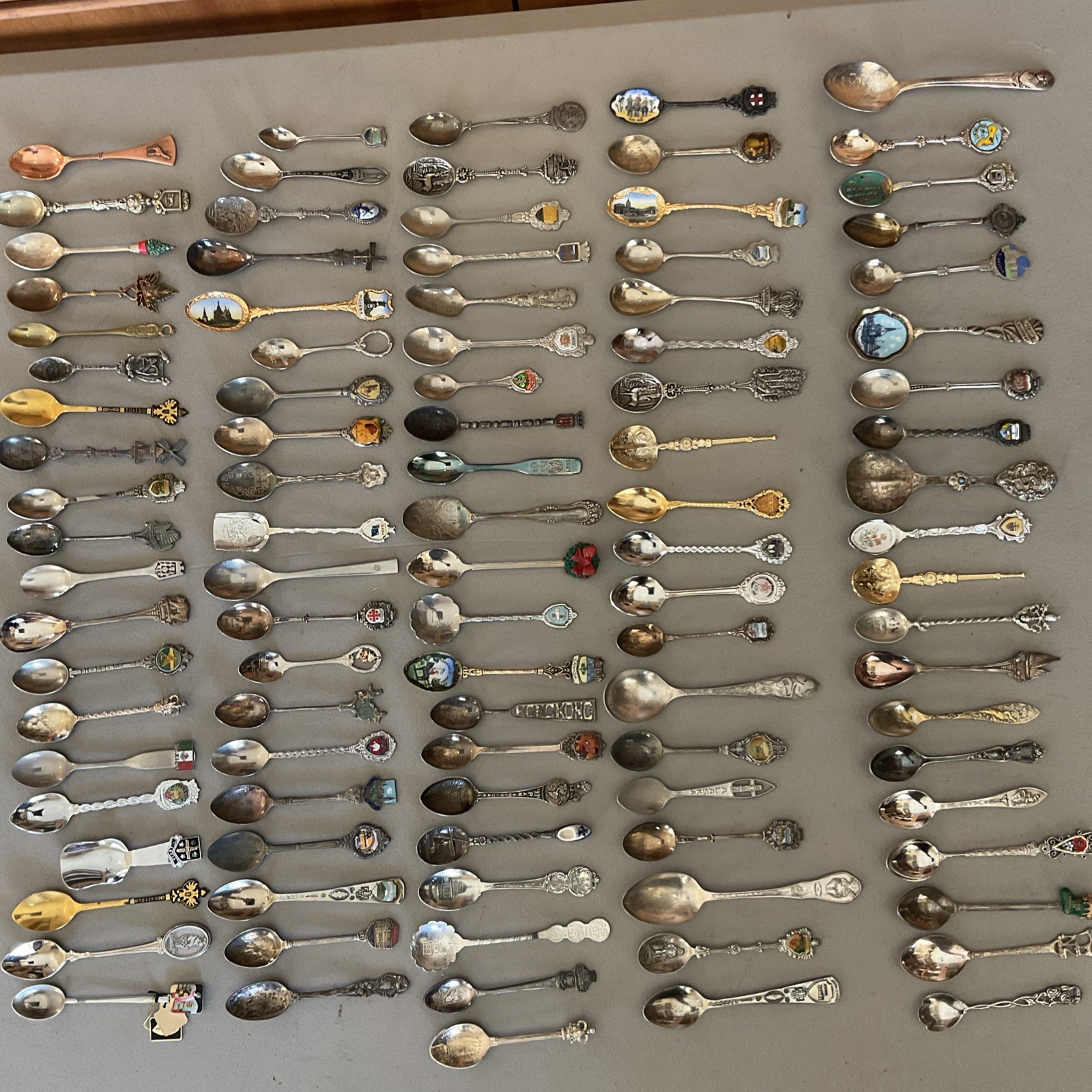 Vintage Huge Lot Of 100 Souvenir Spoons States Locations Attractions Disney