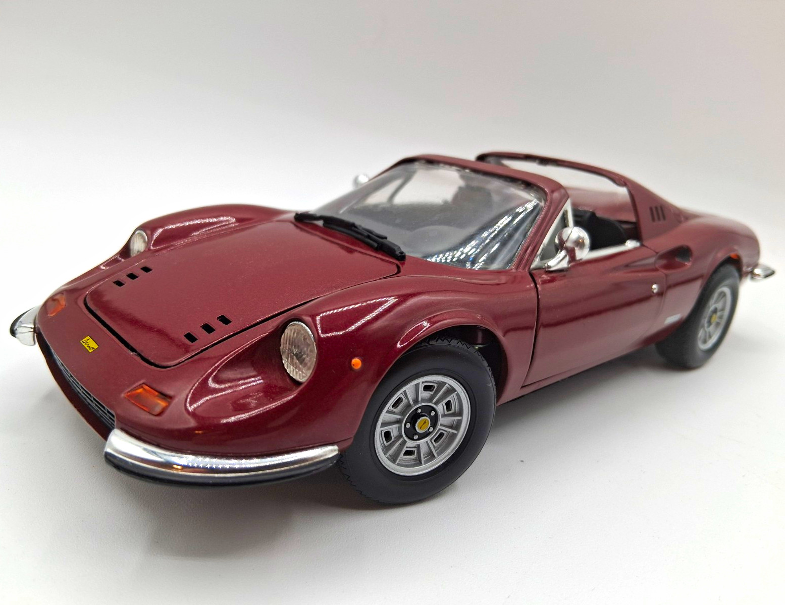 1/18 Hot Wheels Metal Collection Ferrari Dino 246 GTS Burgundy Diecast Car Rare 
