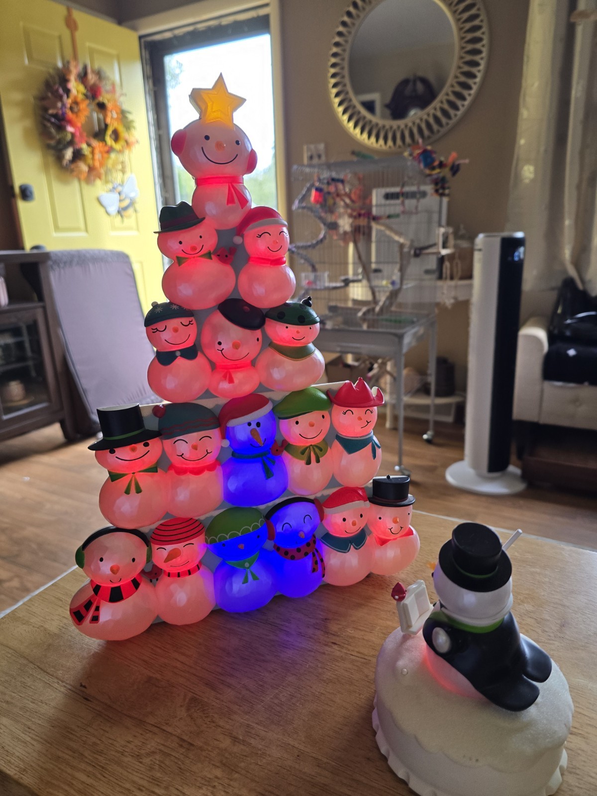 2014 Hallmark Concert Snowman Tree Complete set w/Conductor. Tested Lights Music