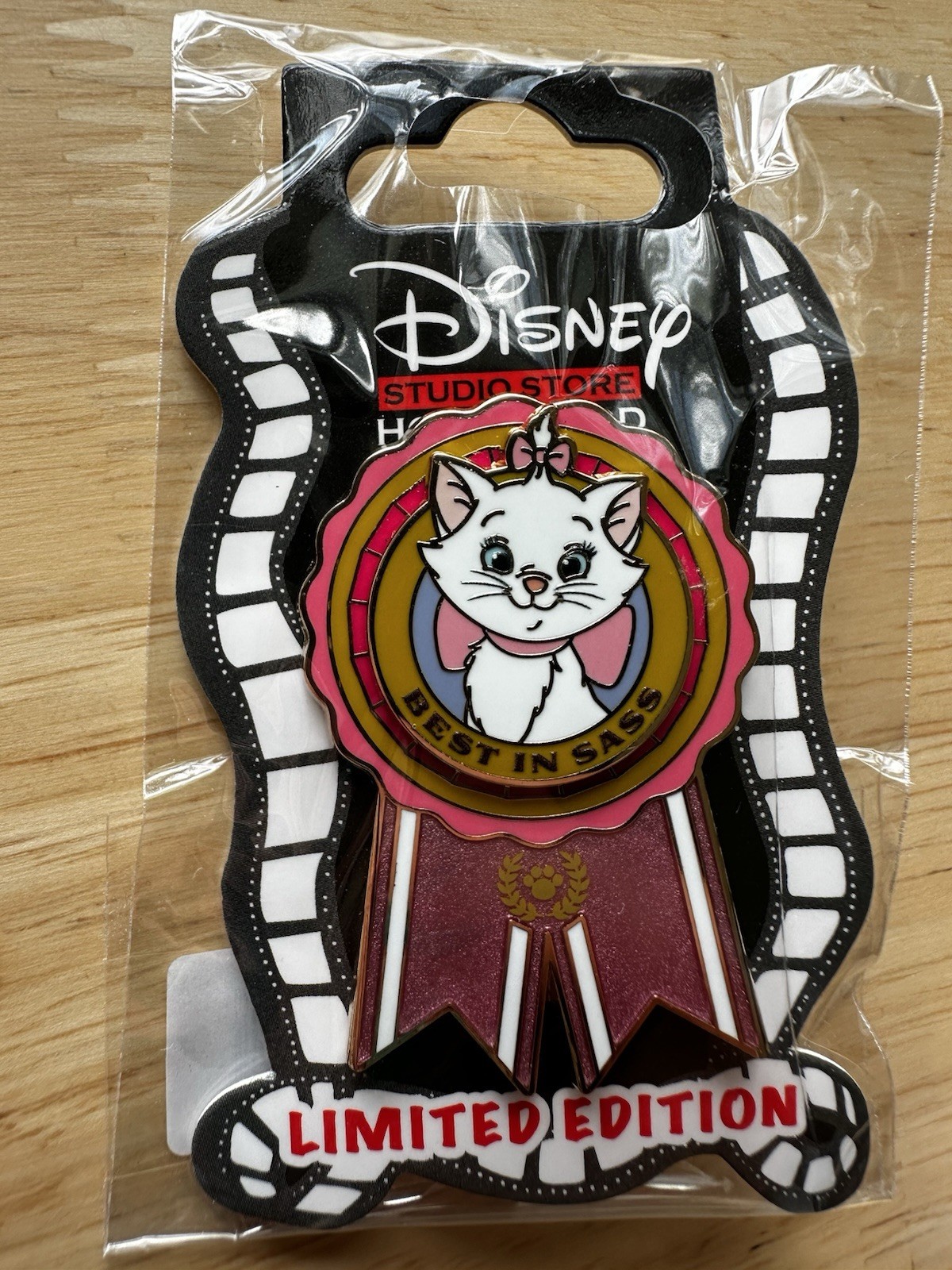 D23 Expo 2026 DSSH Best in Show Aristocats Marie Disney Pin LE 400