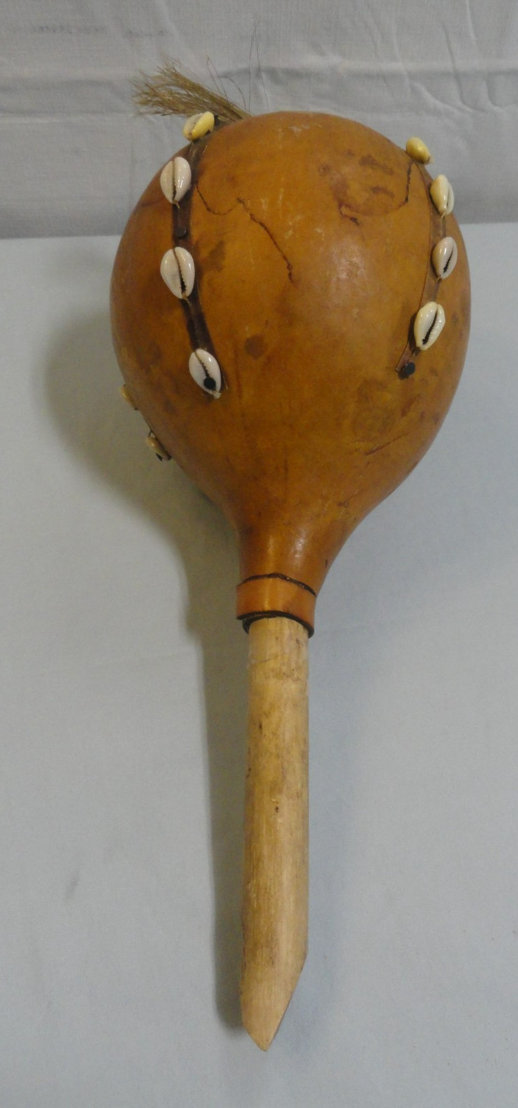 RARE AUTHENTIC VINTAGE AFRICAN CEREMONIAL COWRIE SHELL BROWN GOURD RATTLE SHAKER