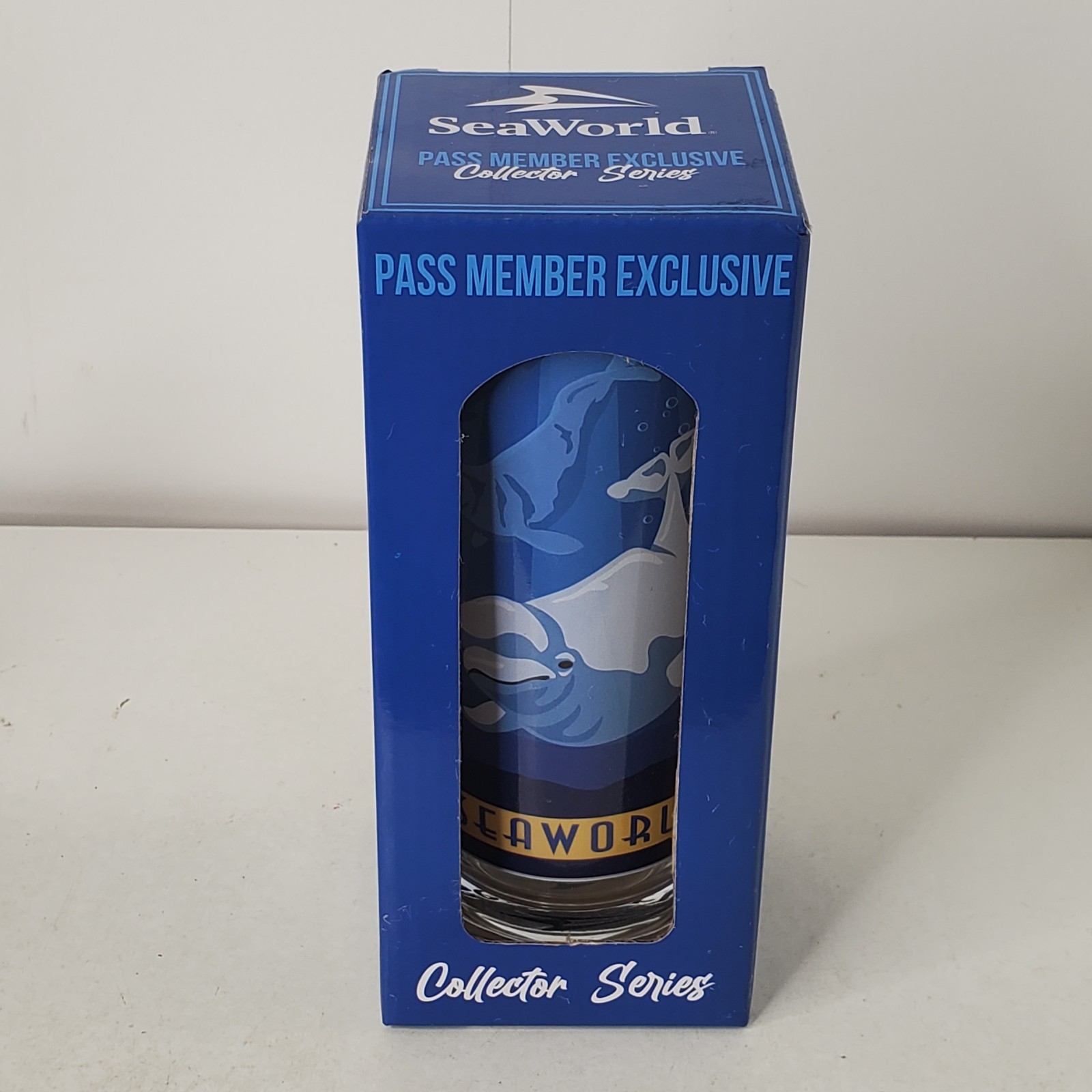 SeaWorld 2022 Pass Member Exclusive Beluga Whale 11 Oz Glass Collector Series
