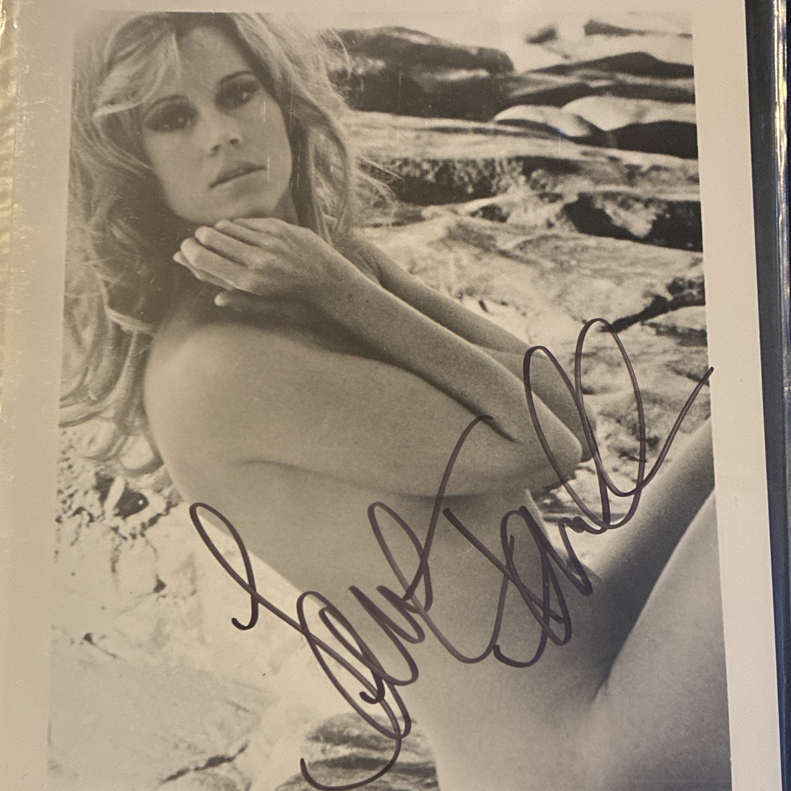 Jane Fonda Vintage B&W 8x10 Photograph hand signed autographed Jane Fonda Vintage B&W 8x10 Photograph hand signed autographed
