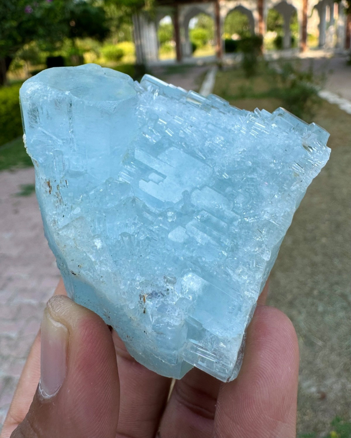 Natural Sky Blue Aquamarine Crystal Cluster / Collector Mineral Specimen, 716 CT