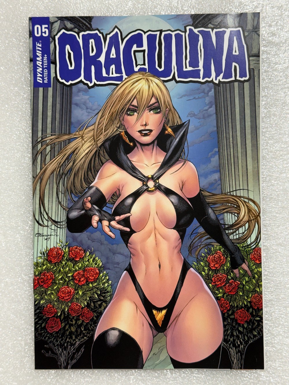 DYNAMITE ENTERTAINMENT DRACULINA #5 COLLETTE TURNER COVER 2022 DYNAMITE ENTERTAINMENT DRACULINA #5 COLLETTE TURNER COVER 2022