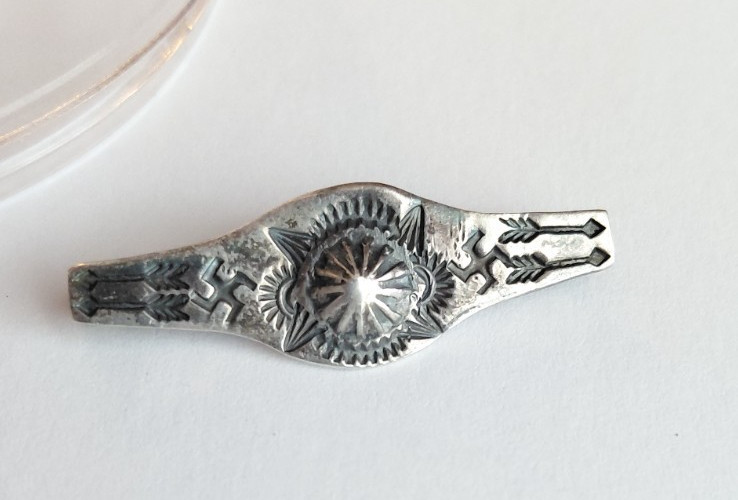 Vintage Navajo Native Whirling Log Hand Stamp work Silver Brooch Pin Vintage Navajo Native Whirling Log Hand Stamp work Silver Brooch Pin