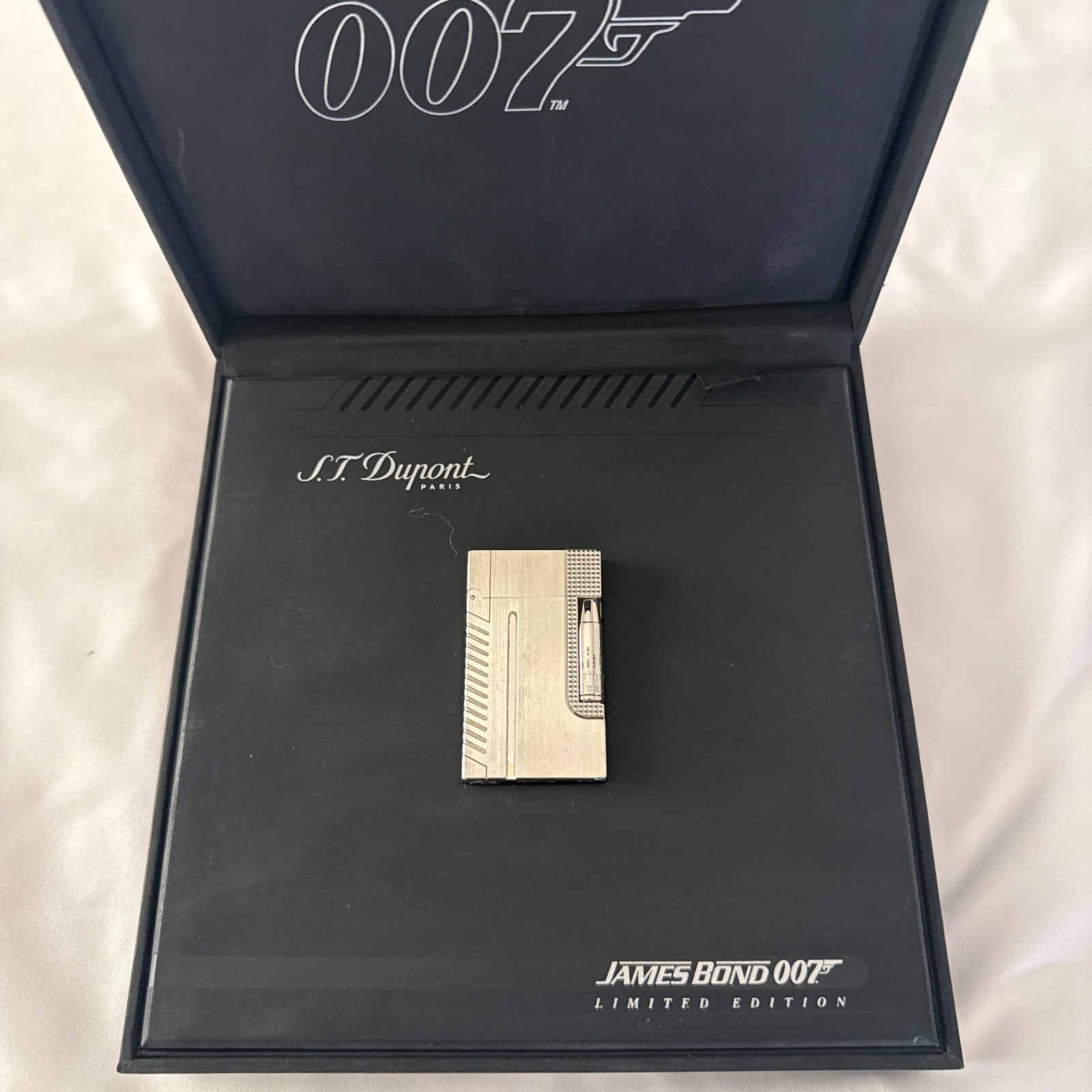 S.T. Dupont James Bond 007 Ligne 2 Palladium LE 1116/5007 Box Papers